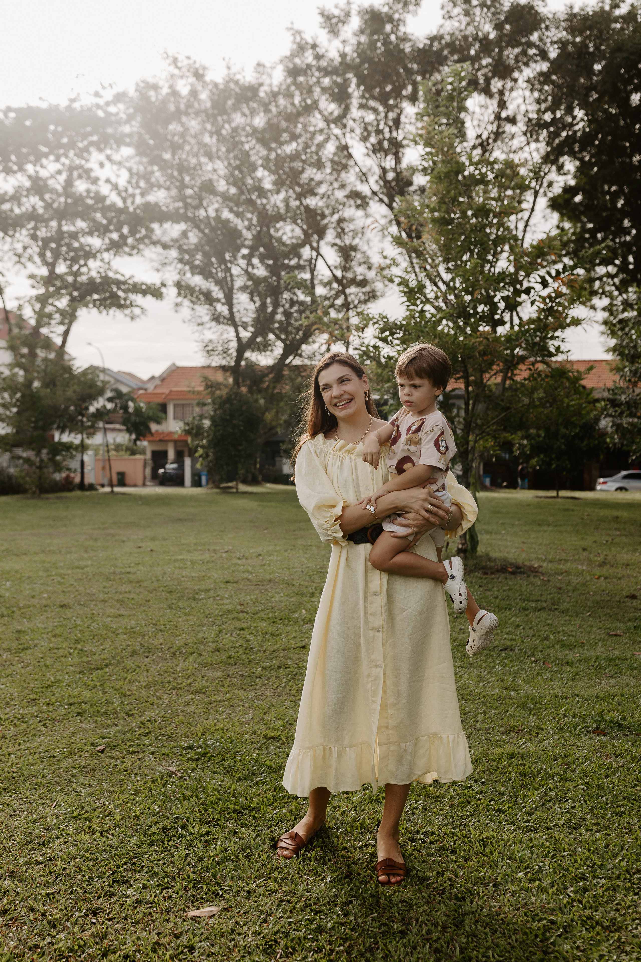 Dasha’s family. Photographer in Singapore Kate Bird