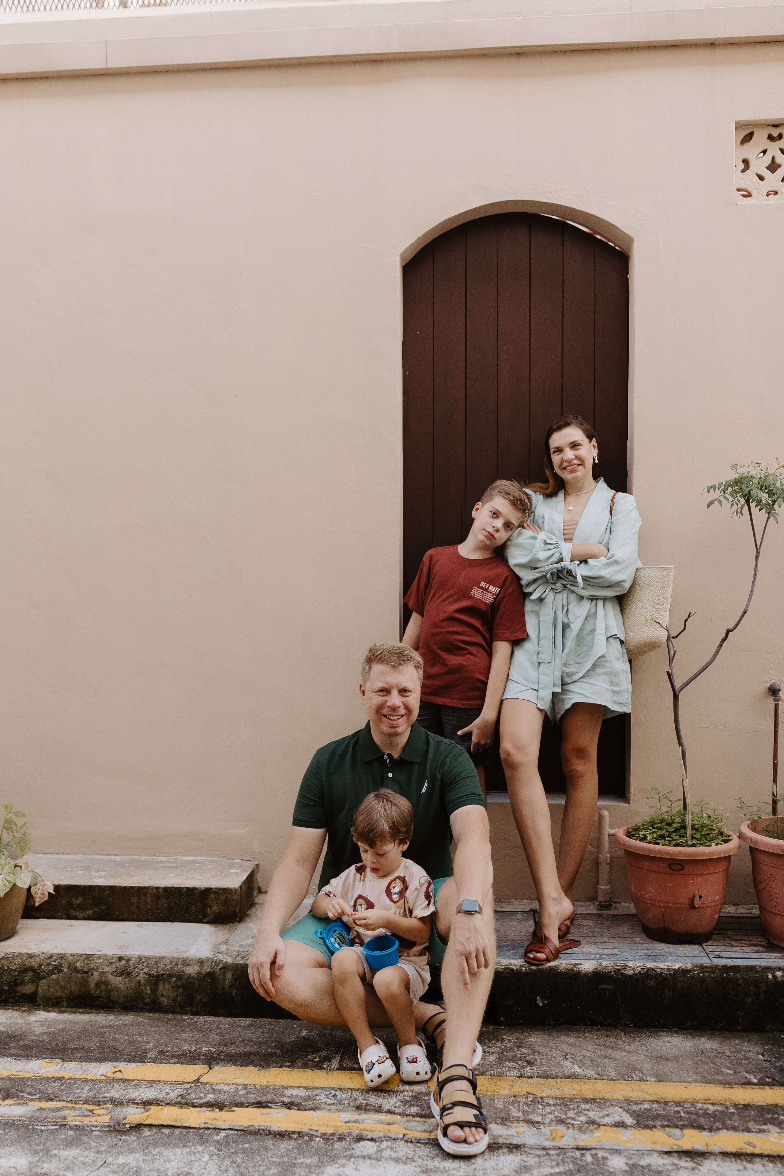 Dasha’s family. Photographer in Singapore Kate Bird