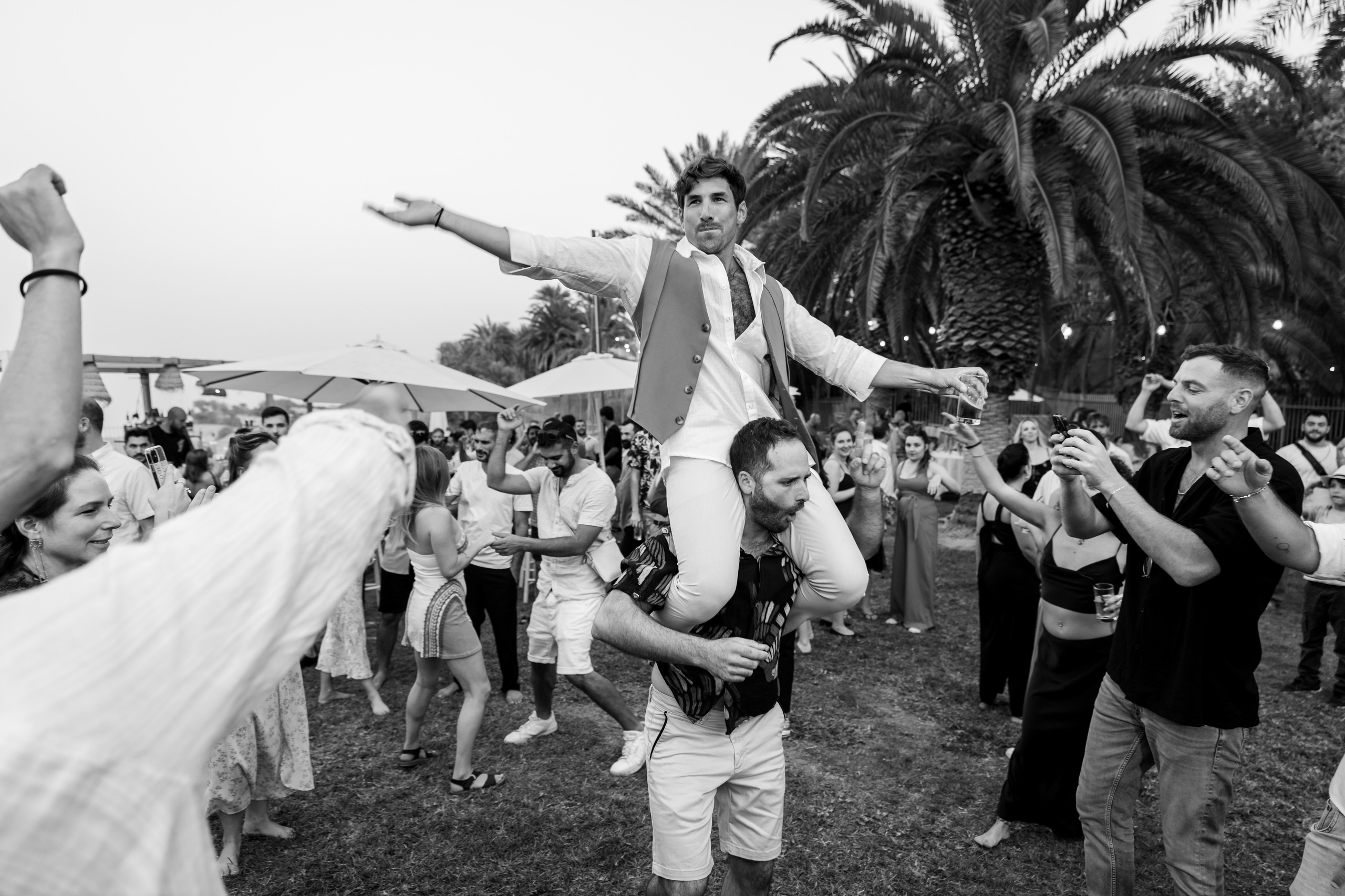 Shirley & Yoav. AMIR BUCHNIK PHOTOGRAPHER