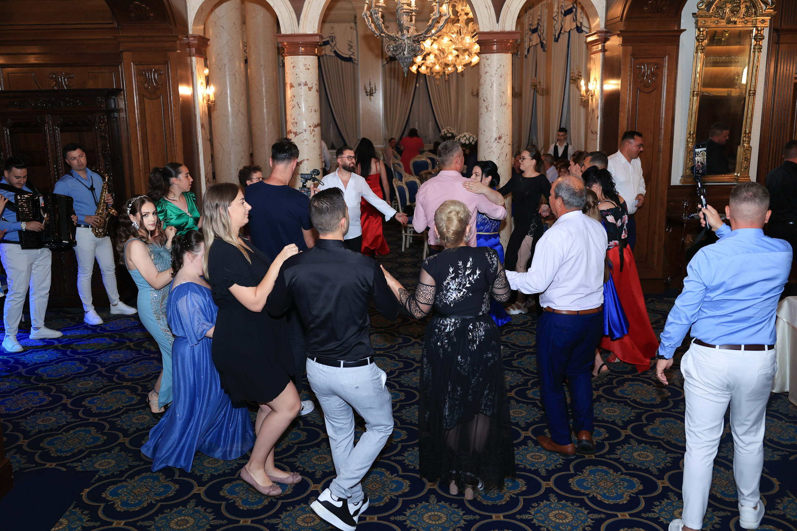 Eren Ionut. Moments By Gub