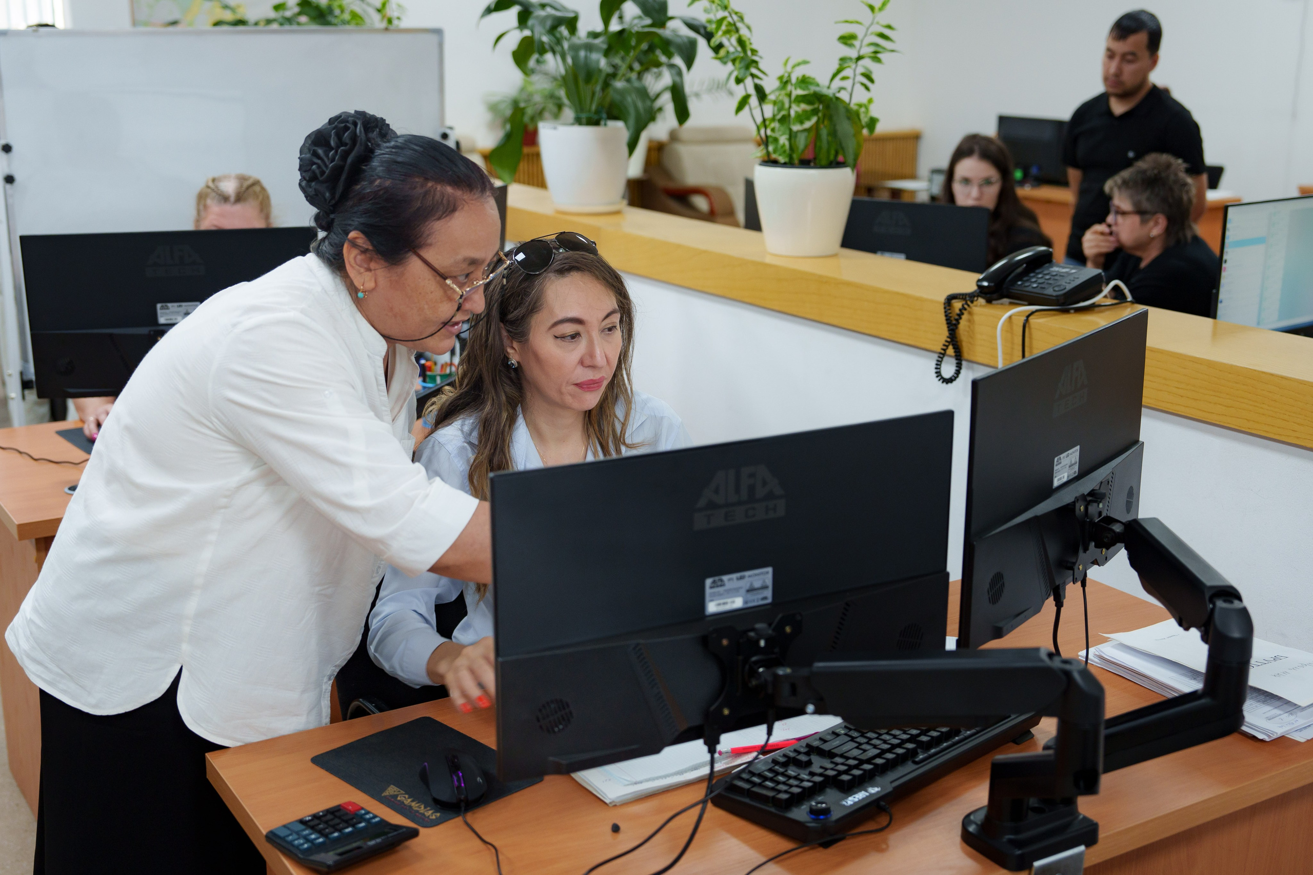 Электробус. Георгий Намазов | Фотограф в Ташкенте