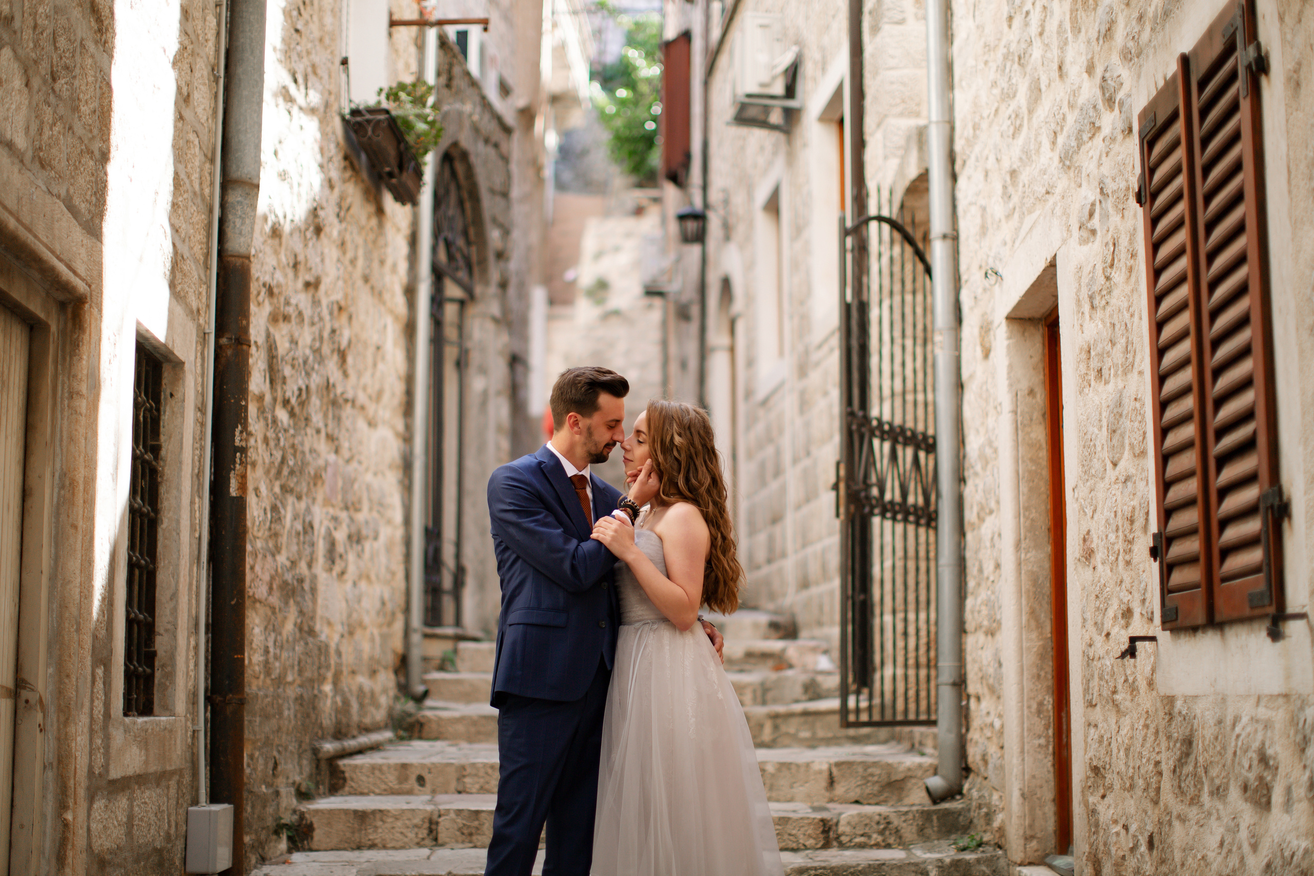 Свадебная фотосессия в Черногории - прогулка по старому городу Котор