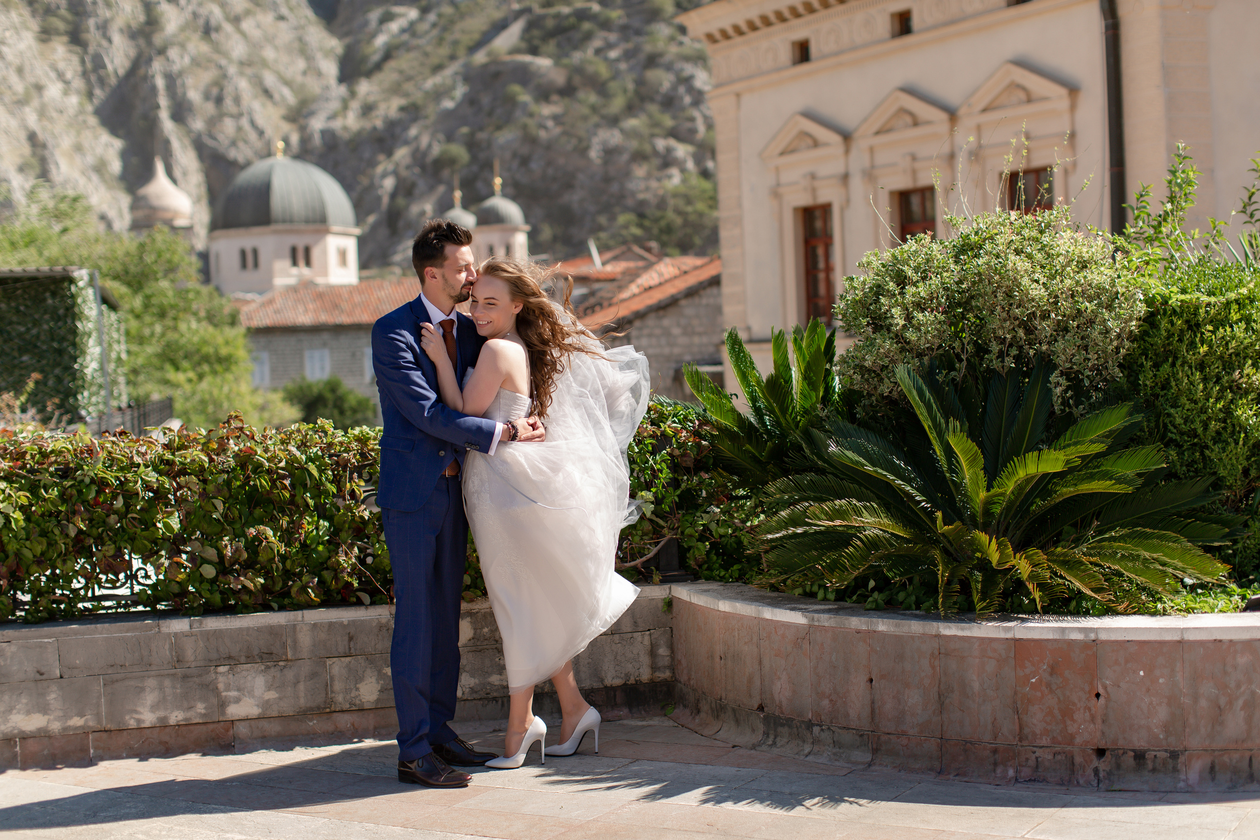 Свадебная фотосессия в Черногории - прогулка по старому городу Котор