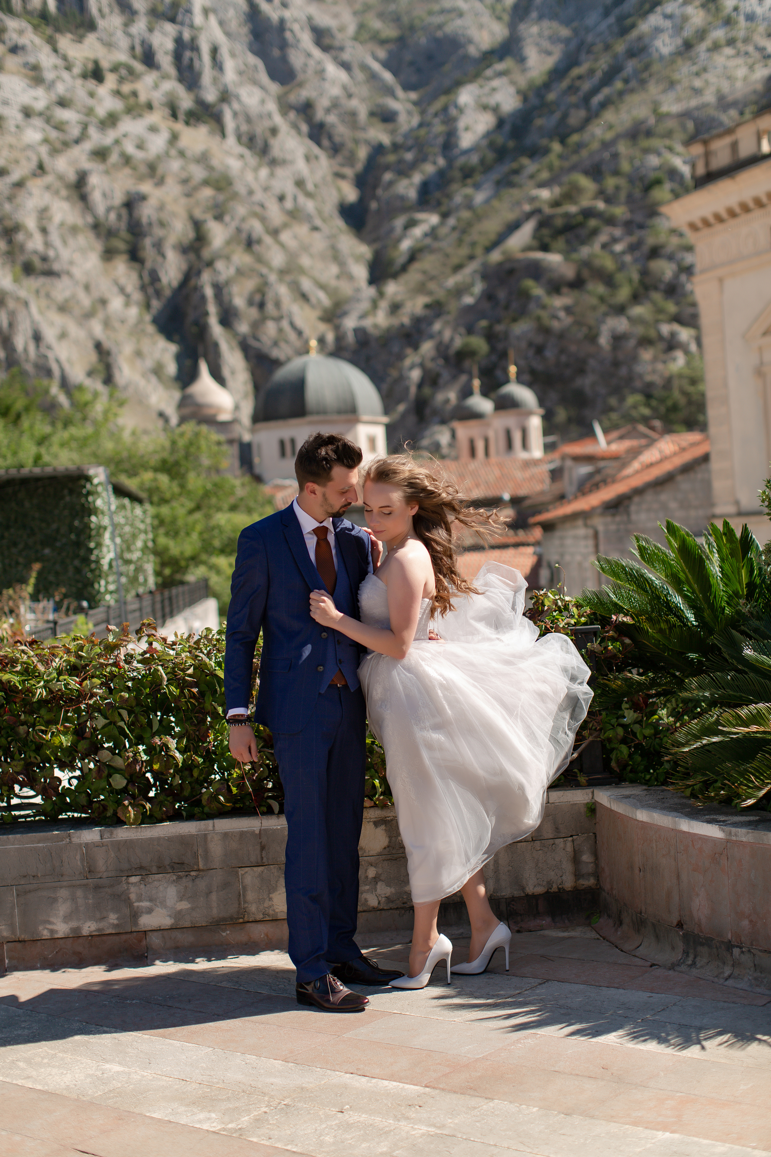 Свадебная фотосессия в Черногории - прогулка по старому городу Котор