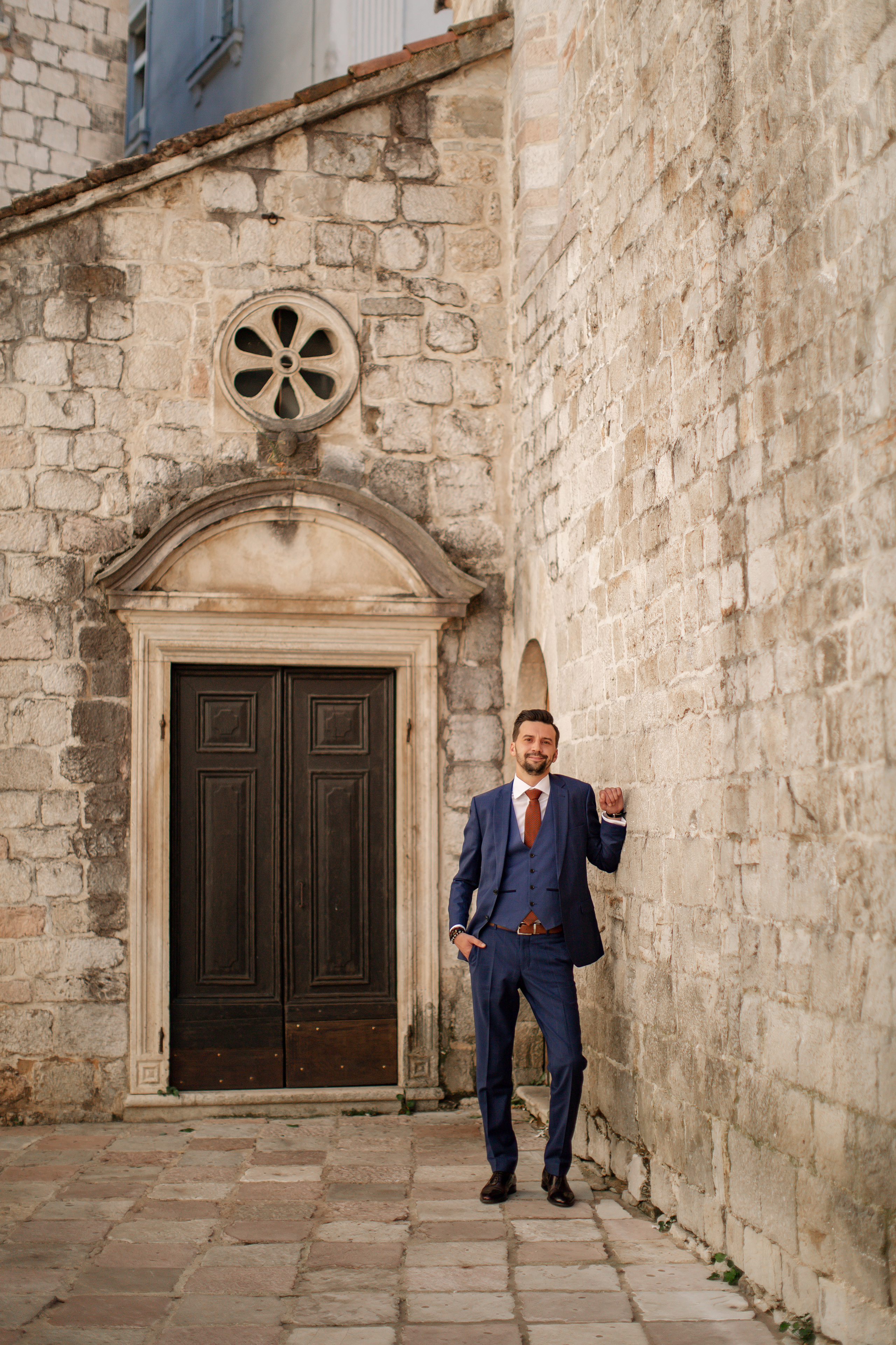 Свадебная фотосессия в Черногории - прогулка по старому городу Котор