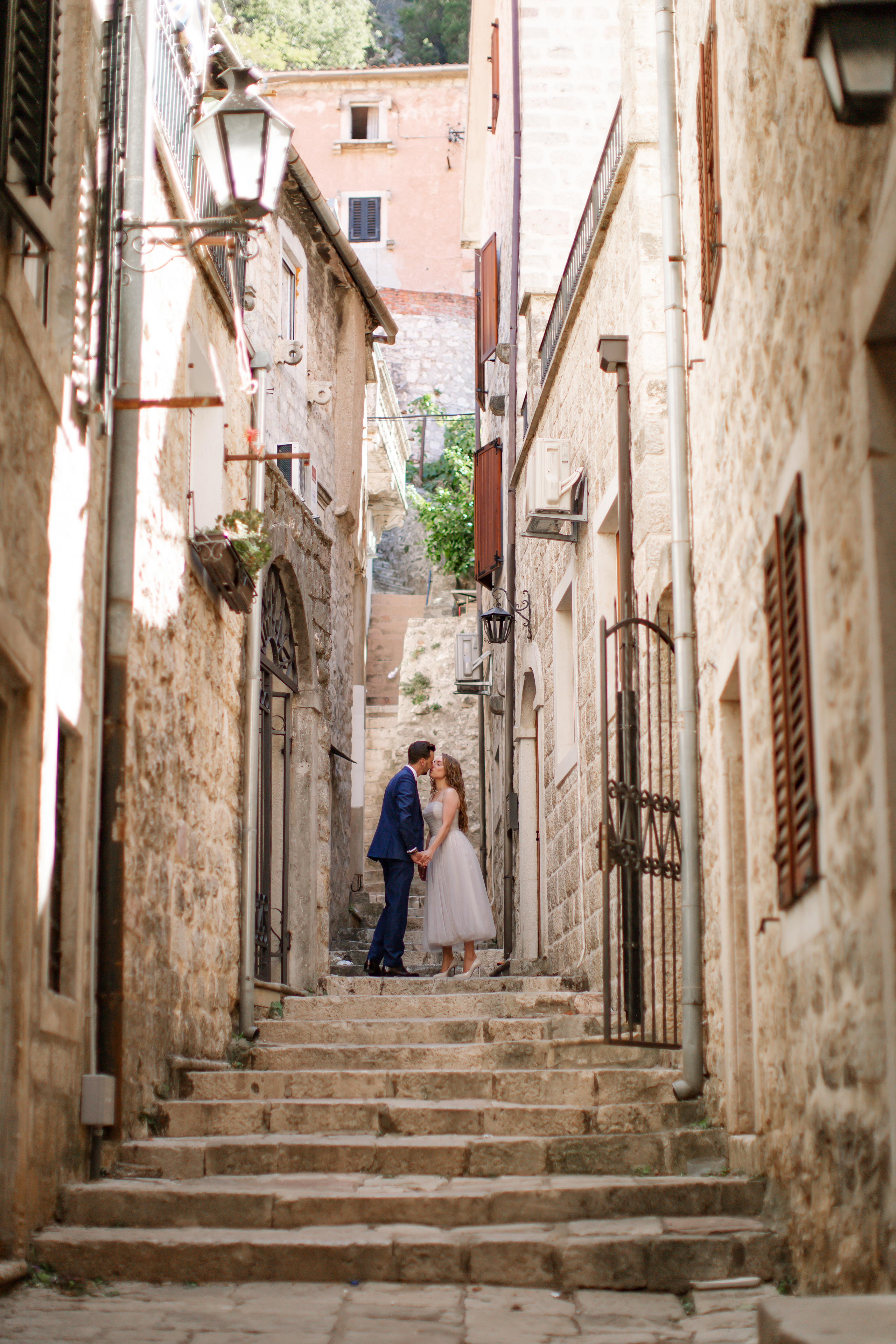 Свадебная фотосессия в Черногории - прогулка по старому городу Котор