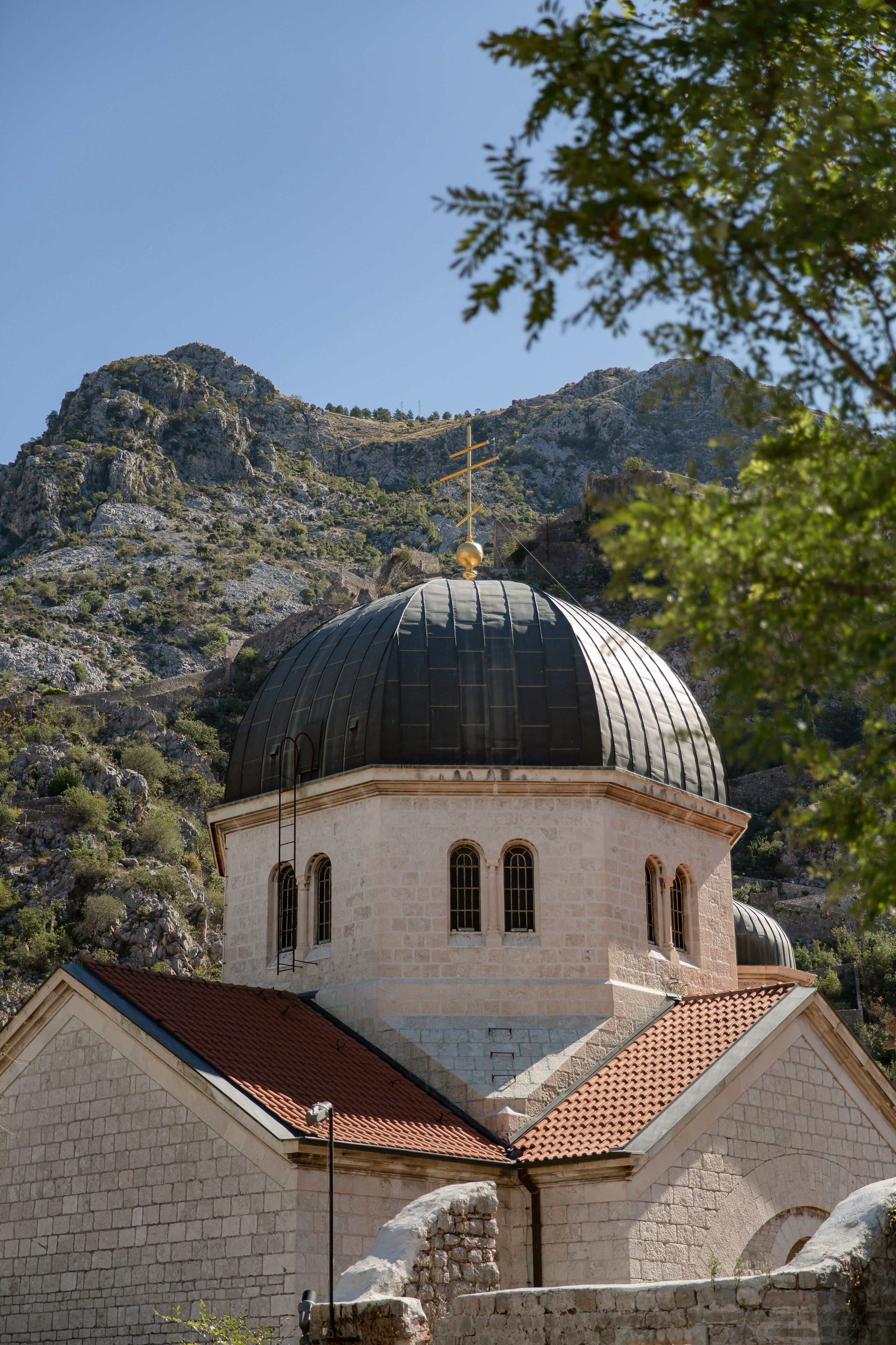 Свадебная фотосессия в Черногории - прогулка по старому городу Котор