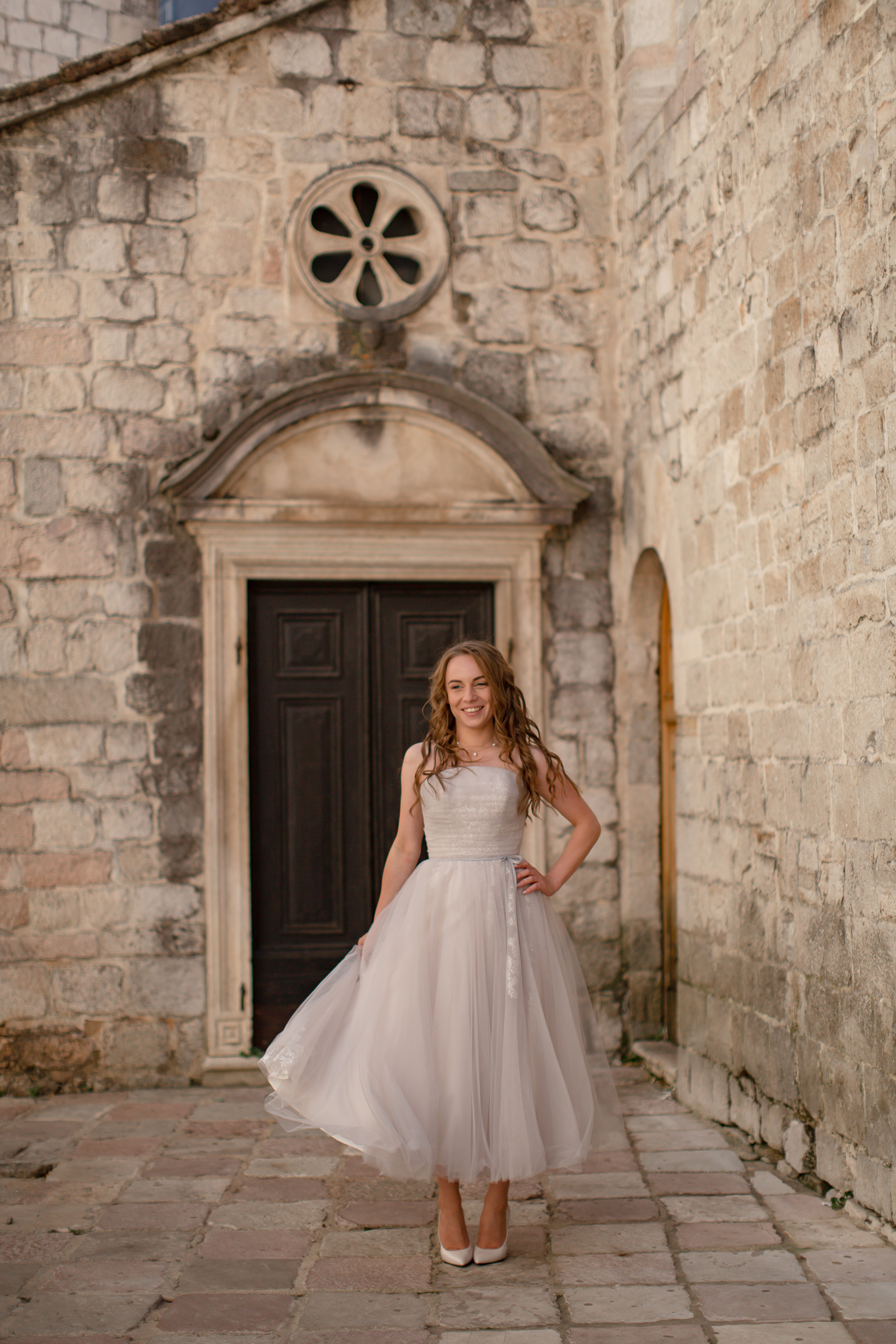 Свадебная фотосессия в Черногории - прогулка по старому городу Котор