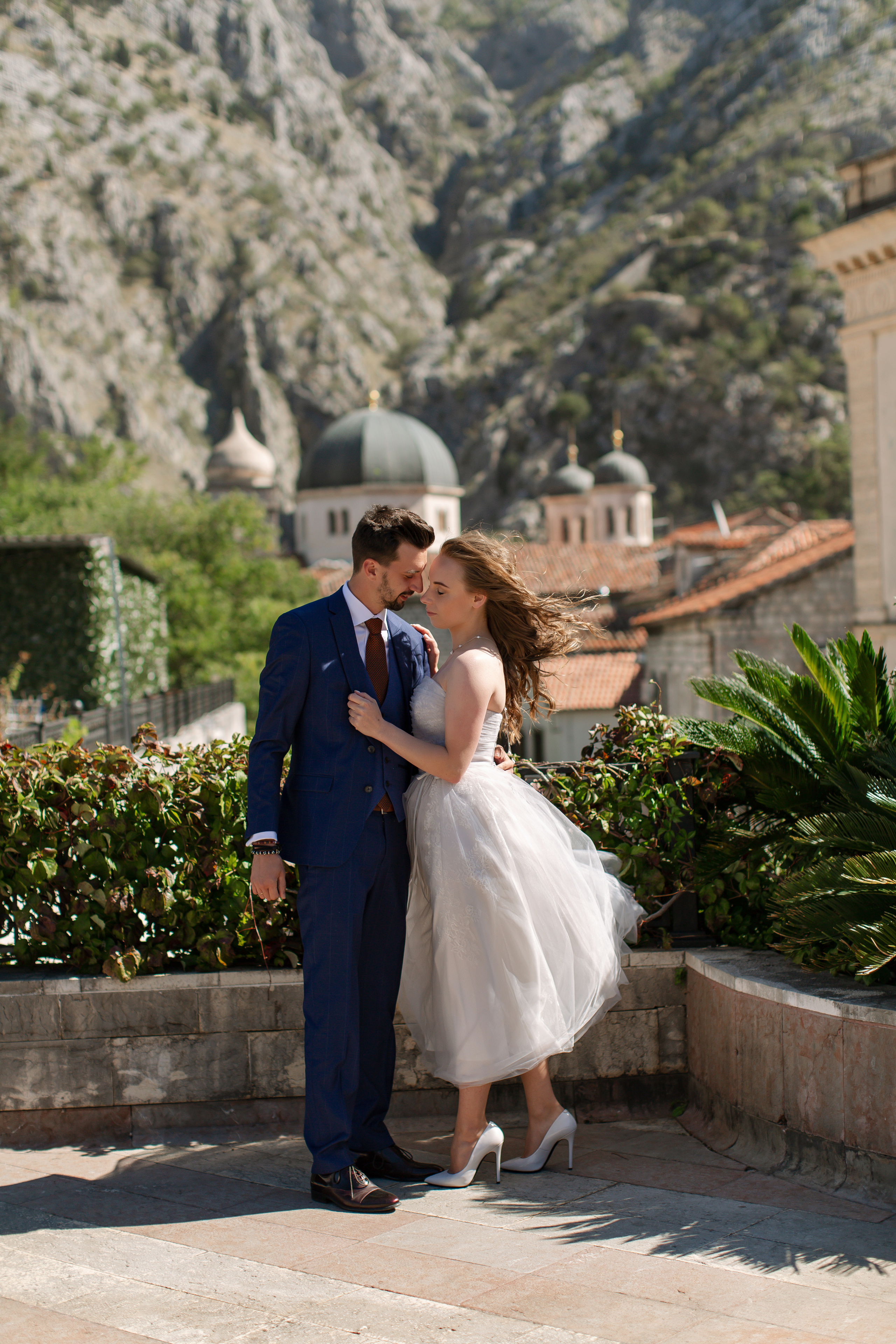 Свадебная фотосессия в Черногории - прогулка по старому городу Котор