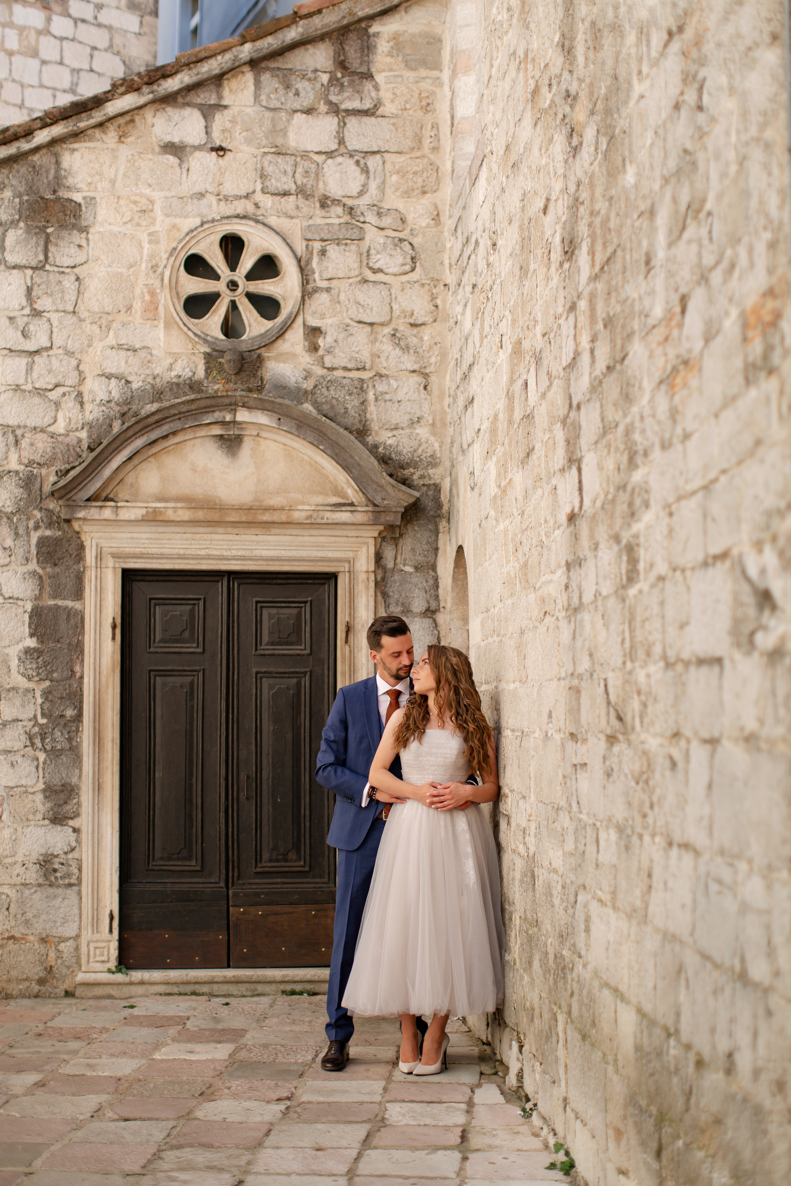 Свадебная фотосессия в Черногории - прогулка по старому городу Котор