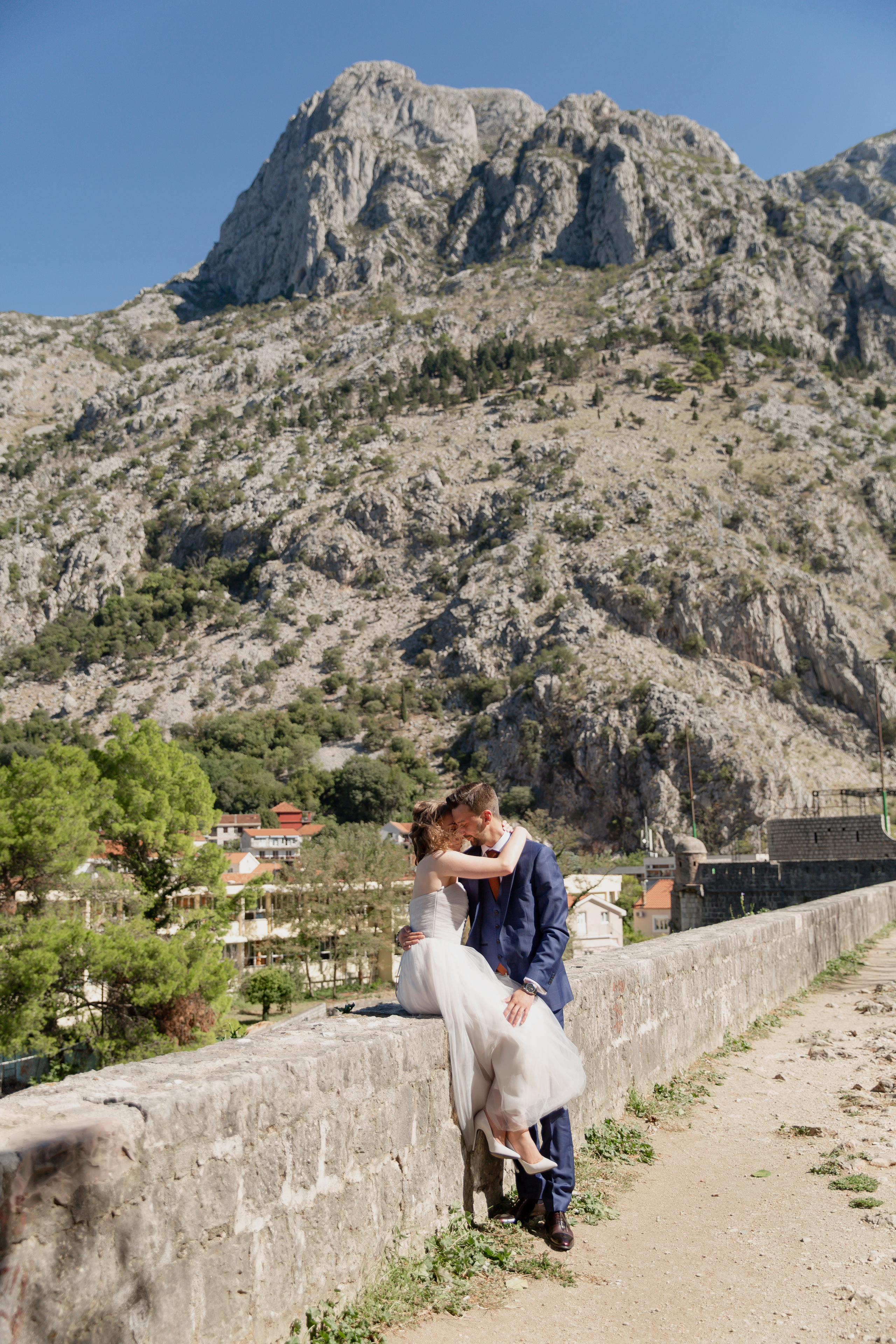 Свадебная фотосессия в Черногории - прогулка по старому городу Котор