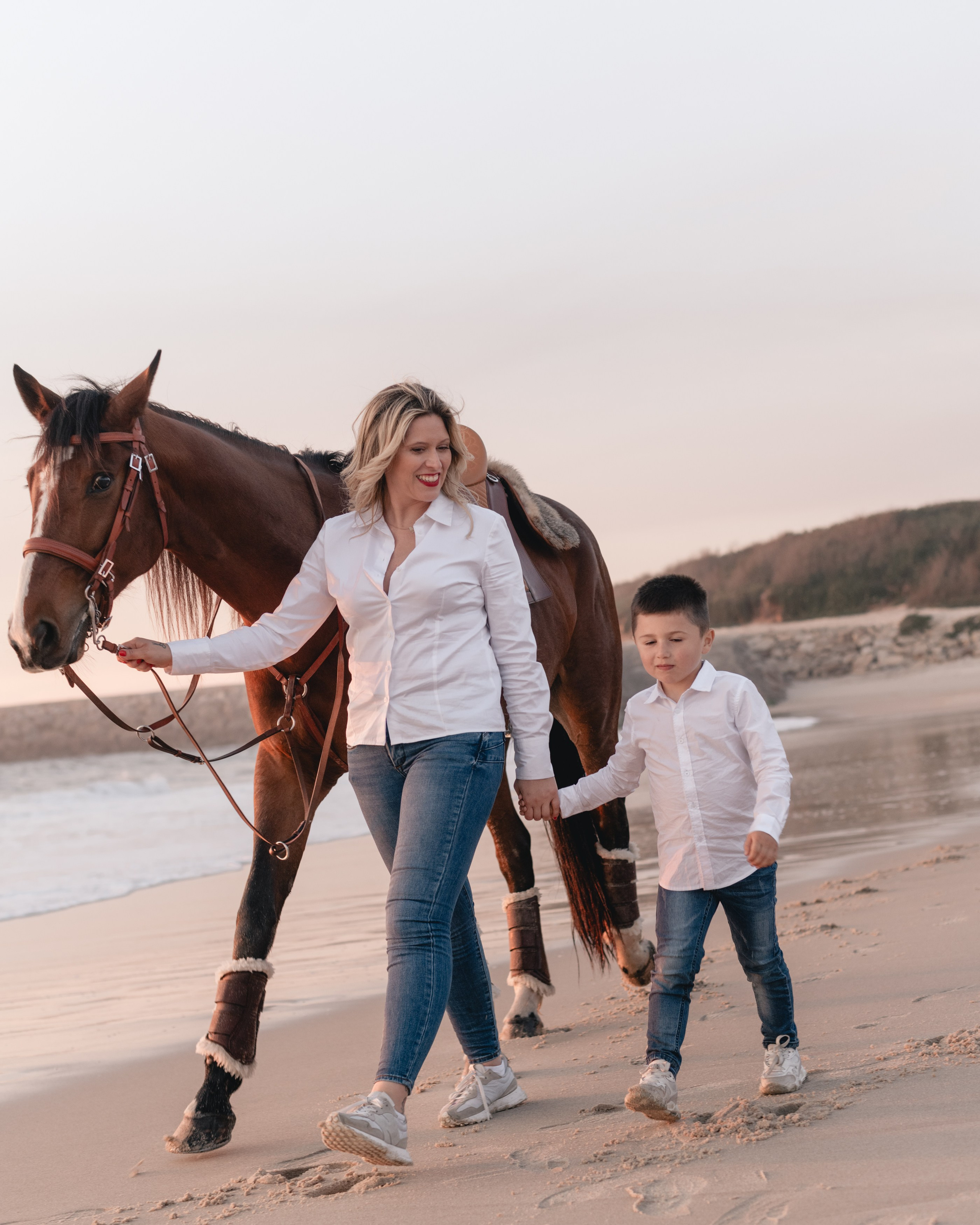 MOTHER’S DAY. Anastasiia Antoniuk portrait, family and couple photographer, Portugal