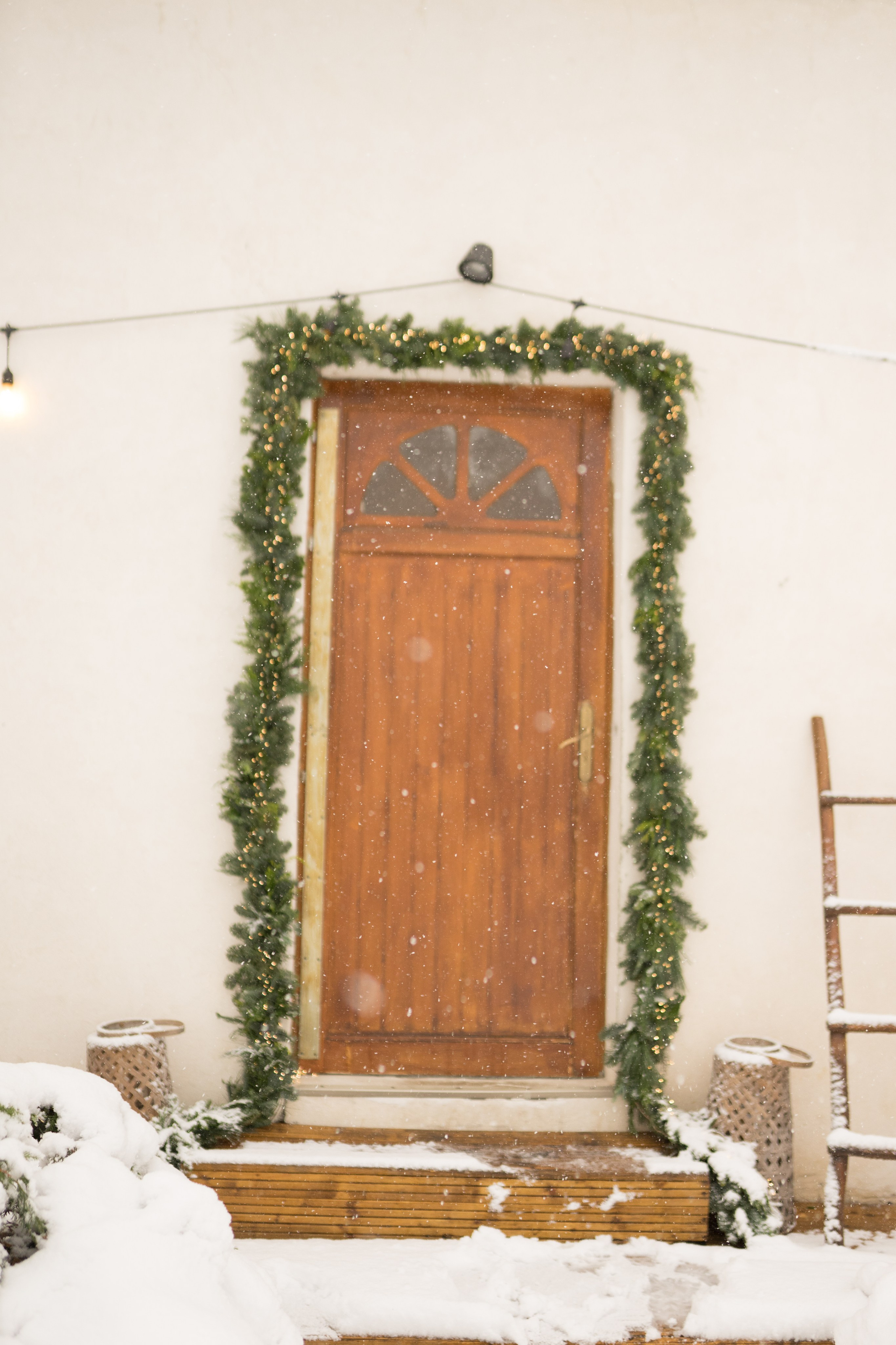 Fotografie de Eveniment Brașov: Povești Vizuale | Mădălina Beda. Madalina Beda- Artist vizual, fotograf, doula la nastere, consultant babywearing Brasov si in toata tara