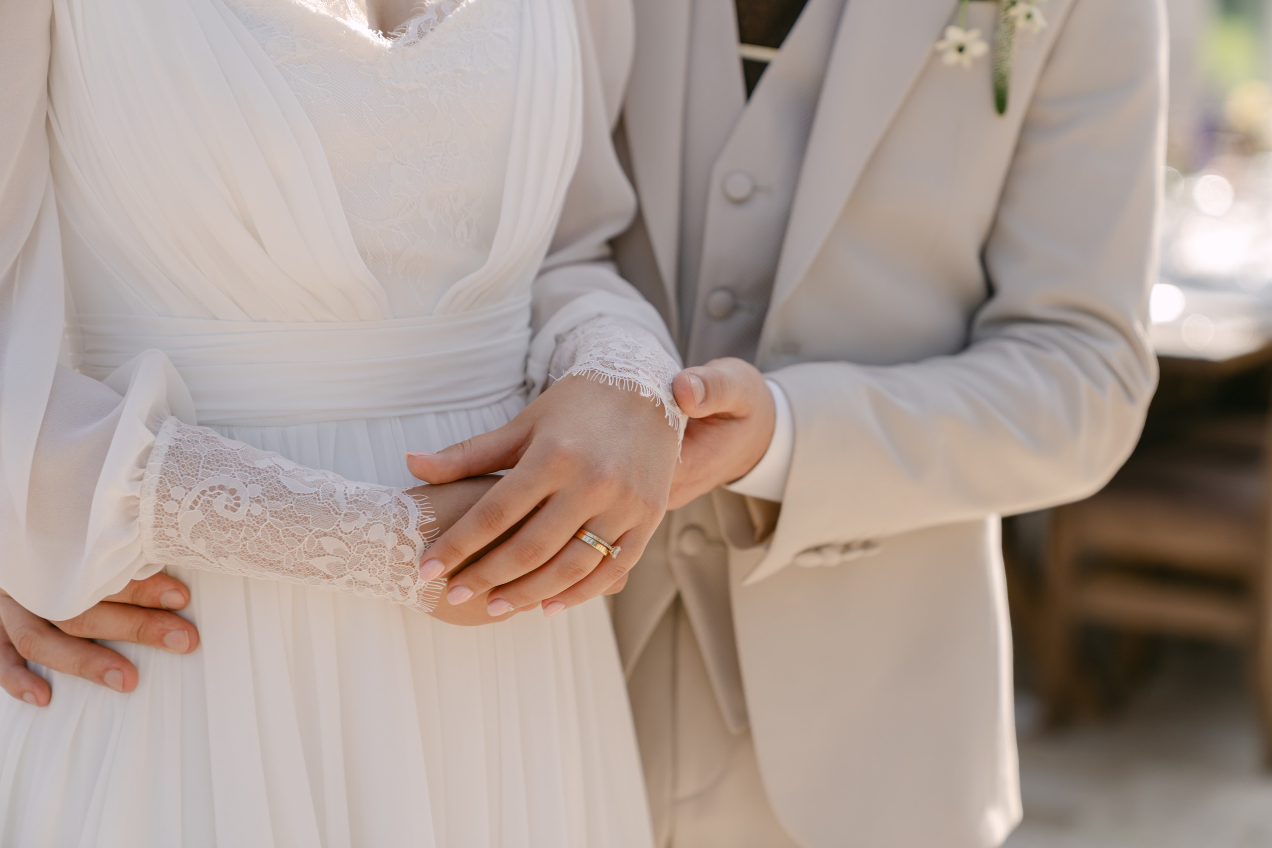 Analisa | Constantin. Gabrielacojocariu.com