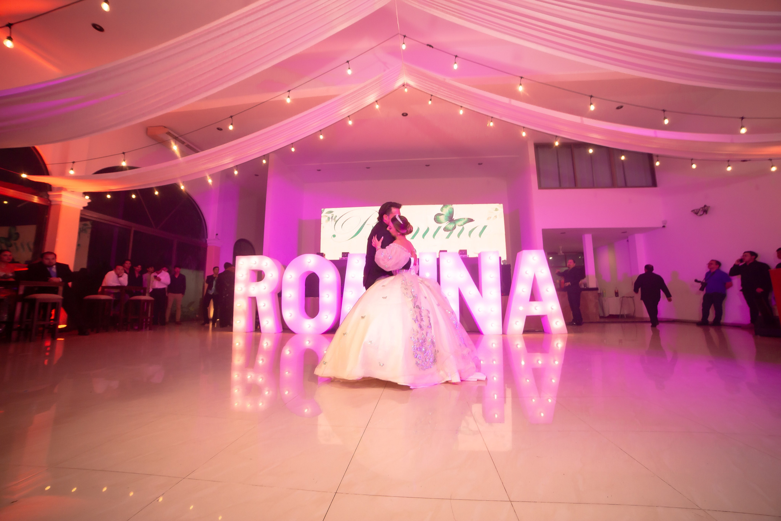 XV AÑOS ROMINA