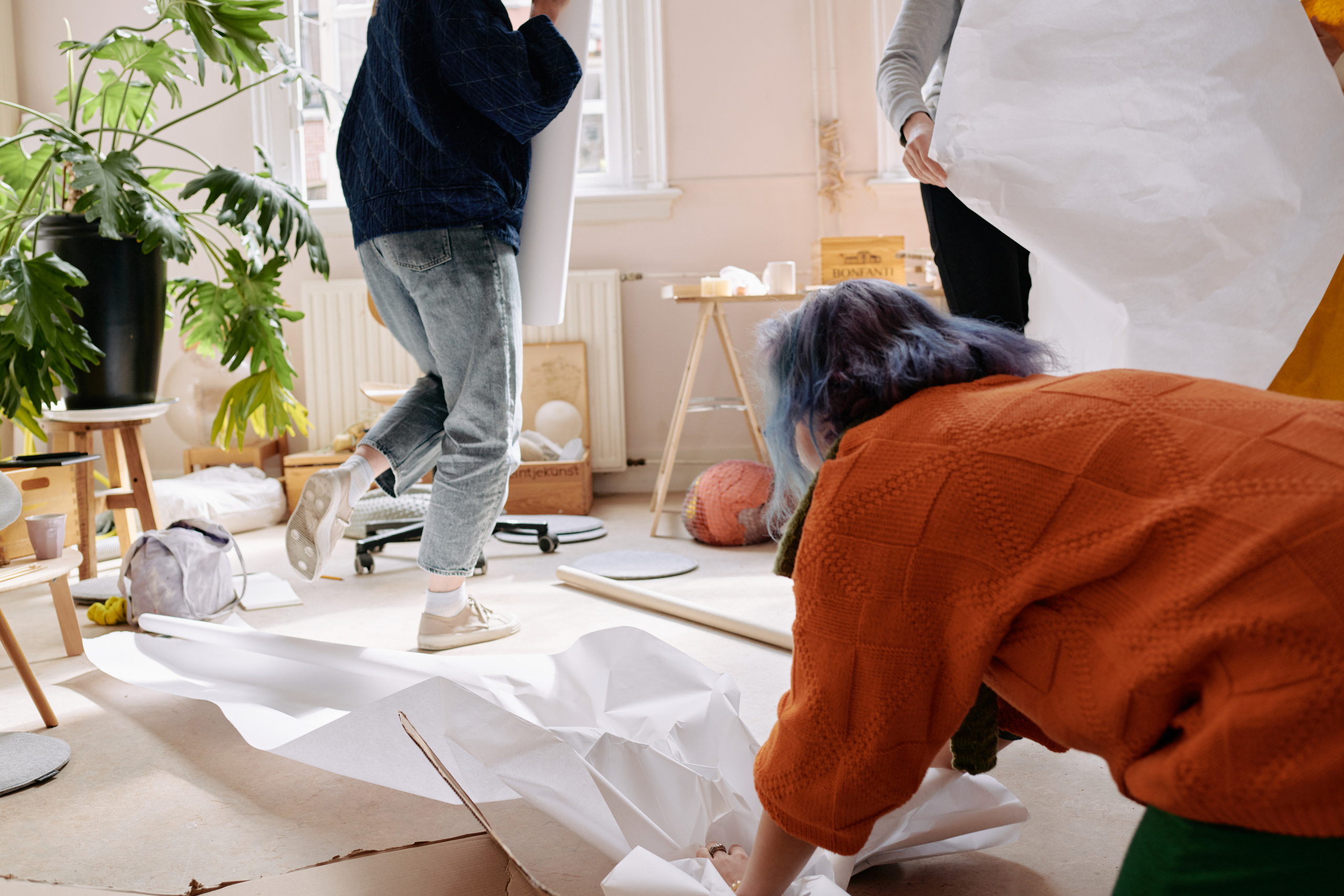 Documentation photography of workshop for Kleintjekunst. Portrait Photographer in Brussels & Amsterdam — Victoria Ushkanova