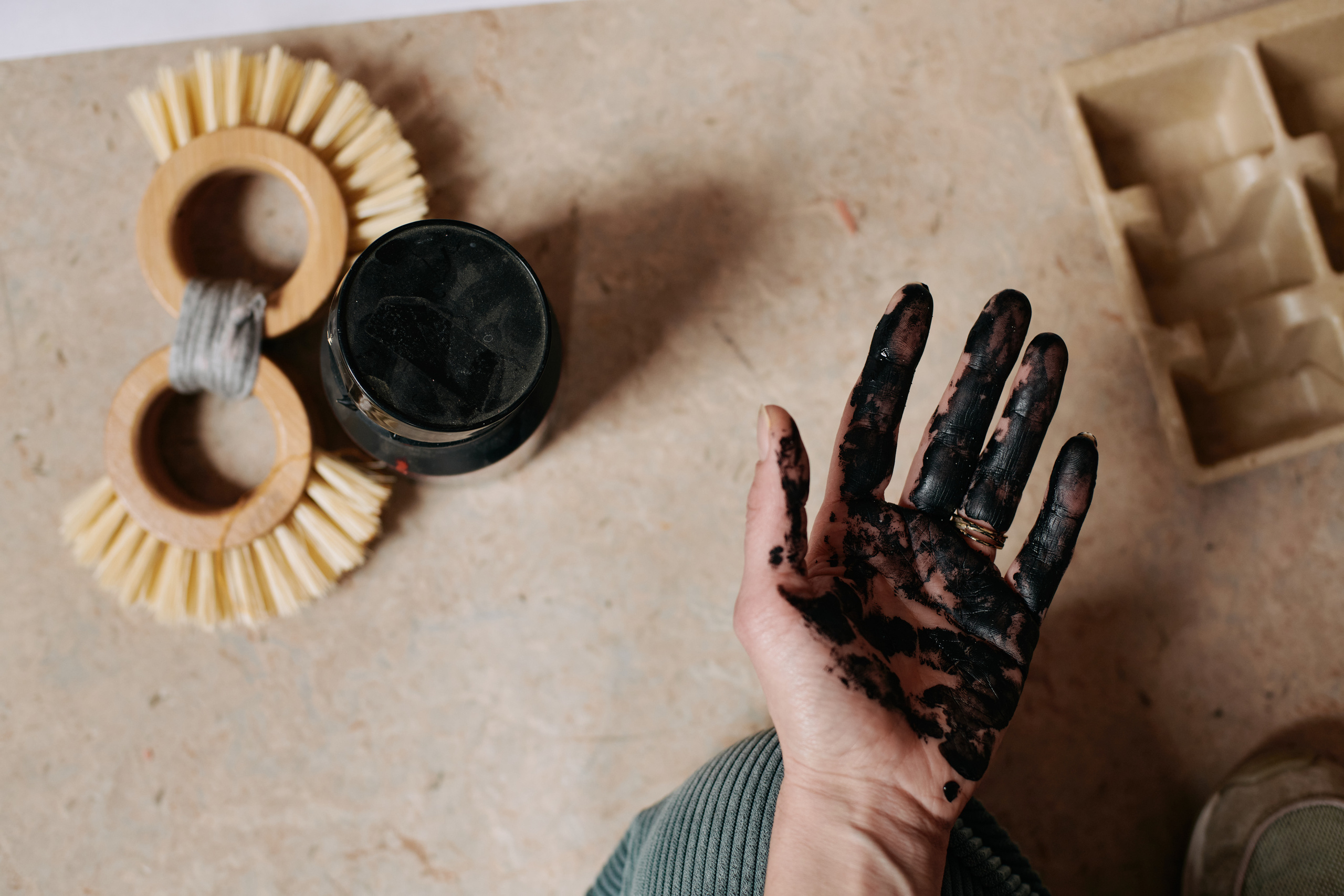 Documentation photography of workshop for Kleintjekunst. Portrait Photographer in Brussels & Amsterdam — Victoria Ushkanova