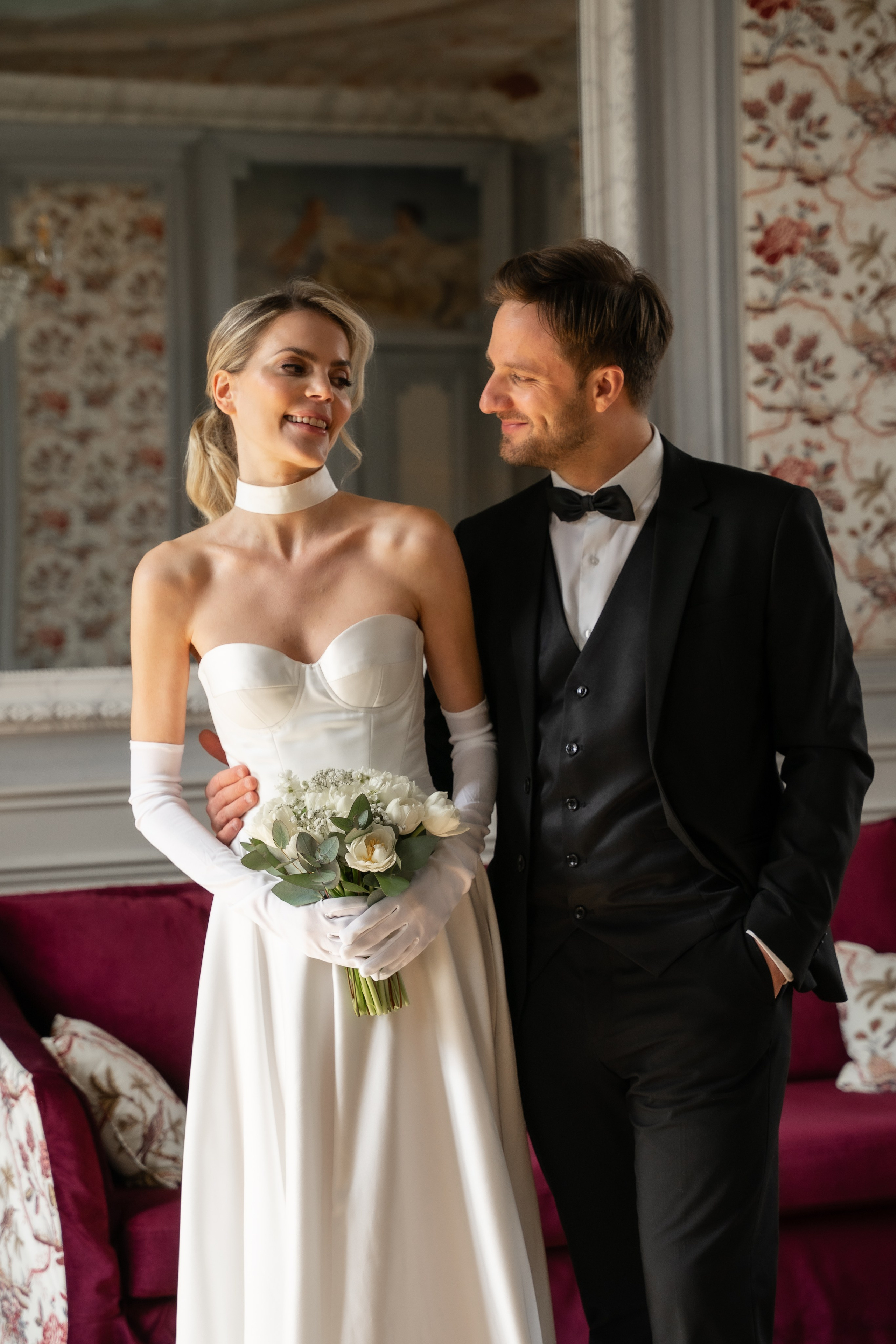 Chateau elopement inspiration. Wedding photographer in Paris Oksana Shum