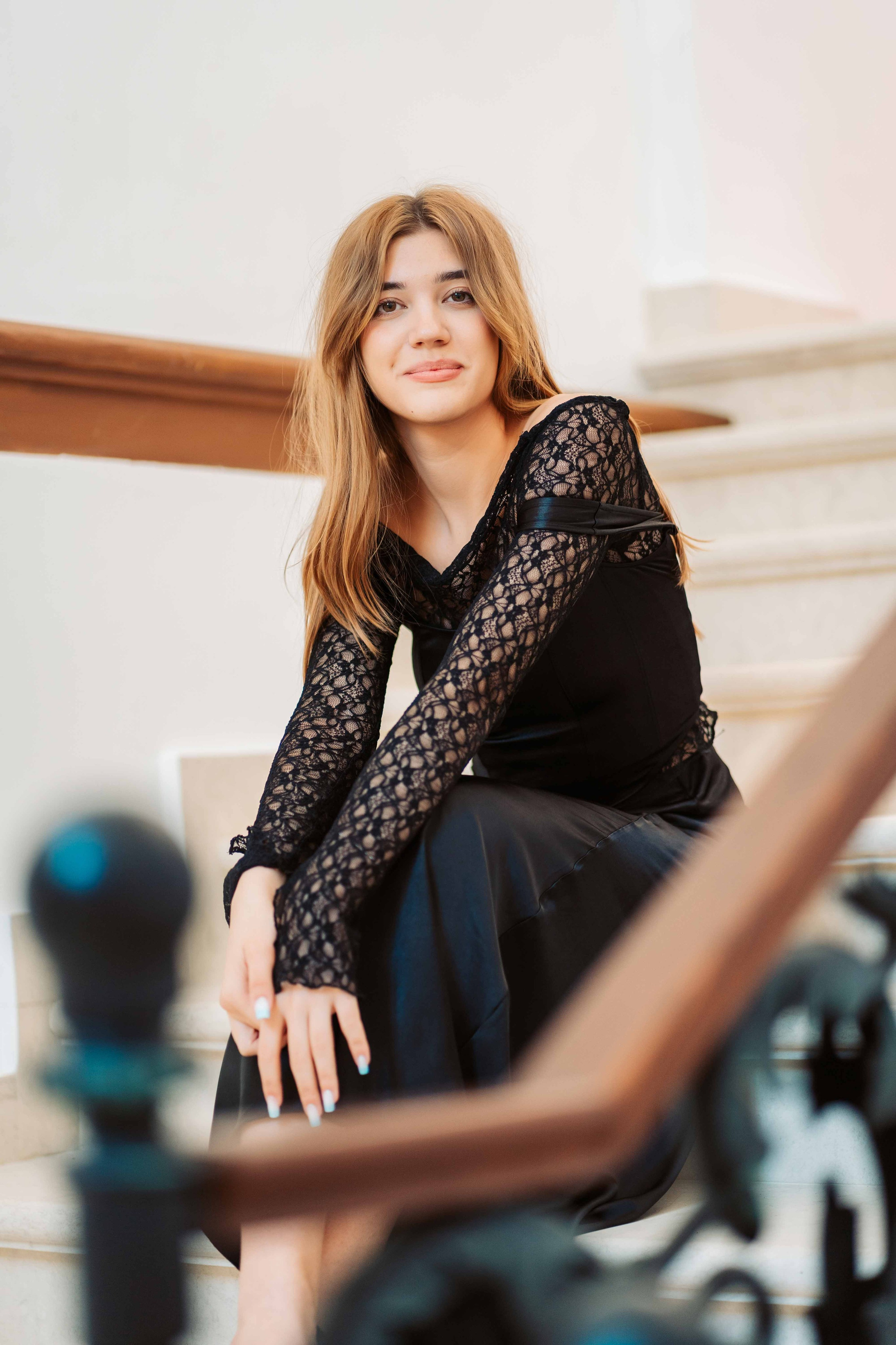 12F — Pedagogic. Contrast Studio