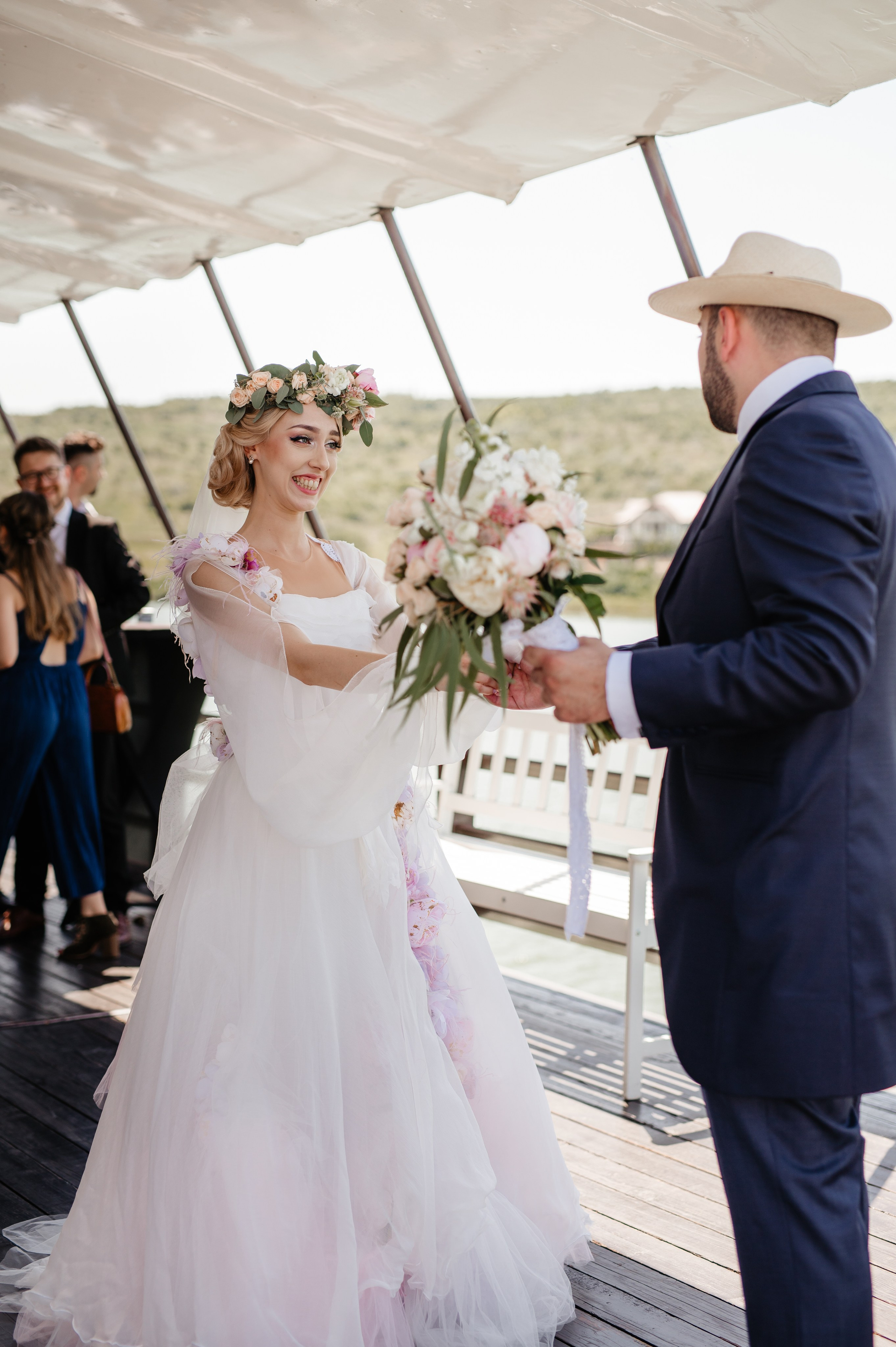 Nunta cu tematica anilor 1920, sedinta foto in ziua evenimentului. Proud Vision Weddings | Wedding Photography & Film — Servicii profesionale Foto Video Nunta Iasi