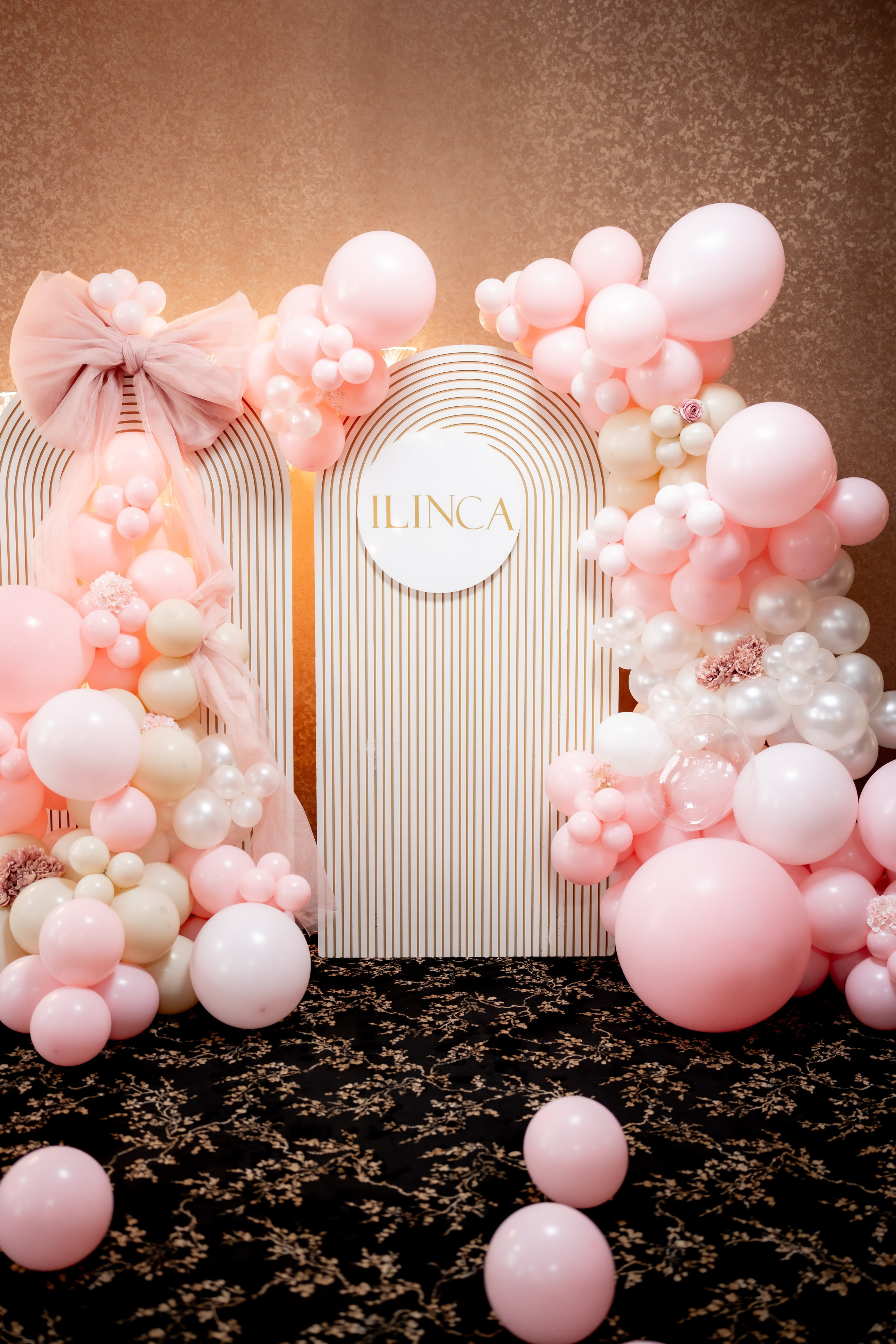 Ilinca. Mark Fazakas — Wedding Photographer