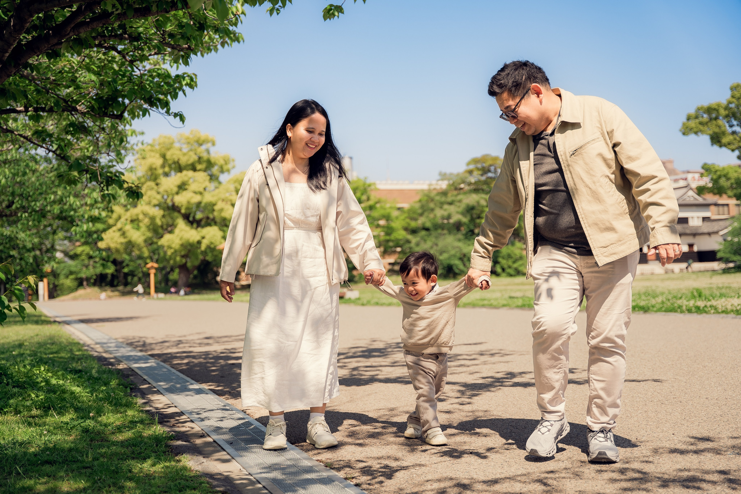 Family Photography at Maizuru Park Fukuoka | Japanese Soul Style. Portrait Photographer in Fukuoka, Japan | Alina Nazarova