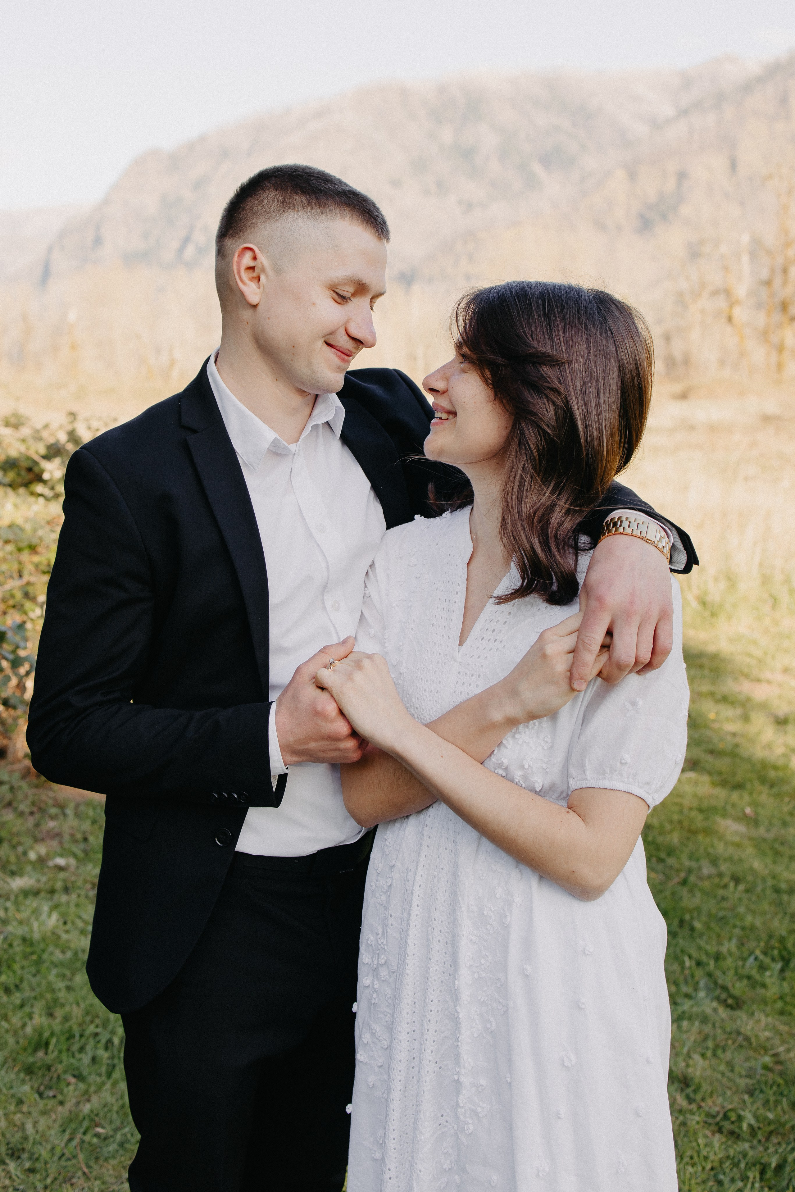 Engagement. Eikanmedia | Photographer and videographer capturing weddings, families, engagements, pregnancy & newborns | Vancouver, WA | USA