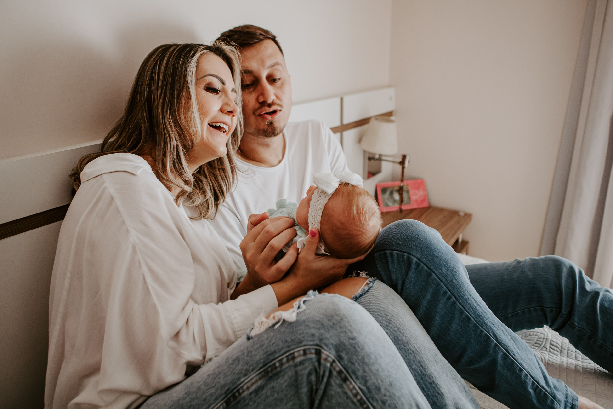 Bebê em casa. Fotógrafa de família