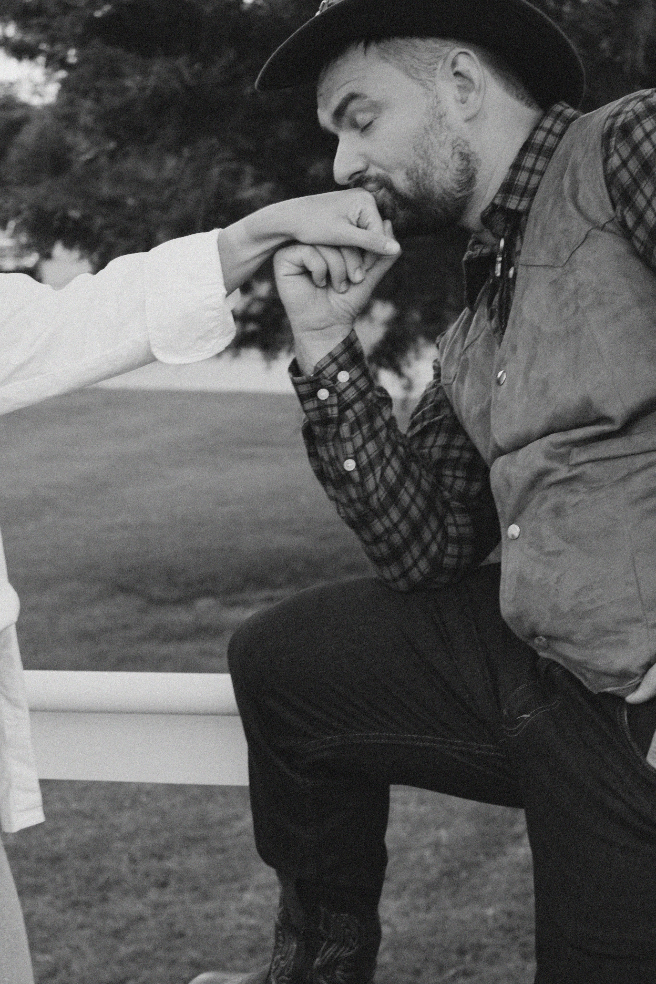 Texas Countryside Family Photoshoot in Cowboy Style. Lana Petrychenko — Portrait & Family Photographer. Valencia, Spain