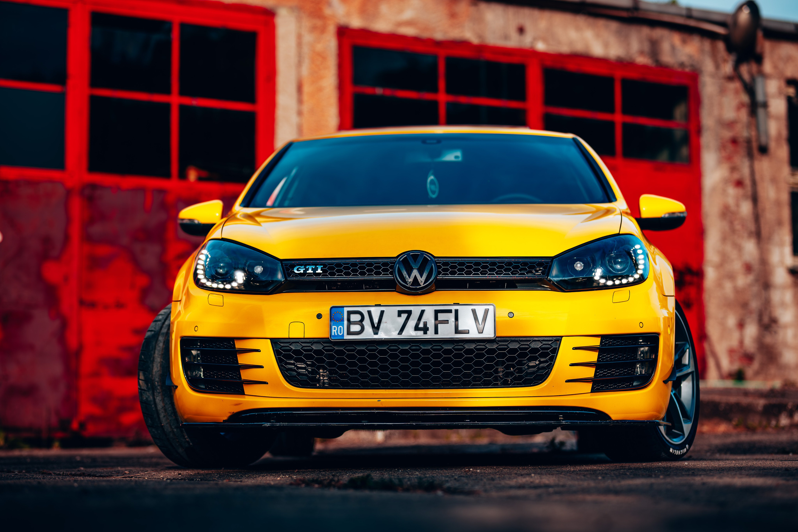 Masini. Ionut Brehuescu — Fotograf