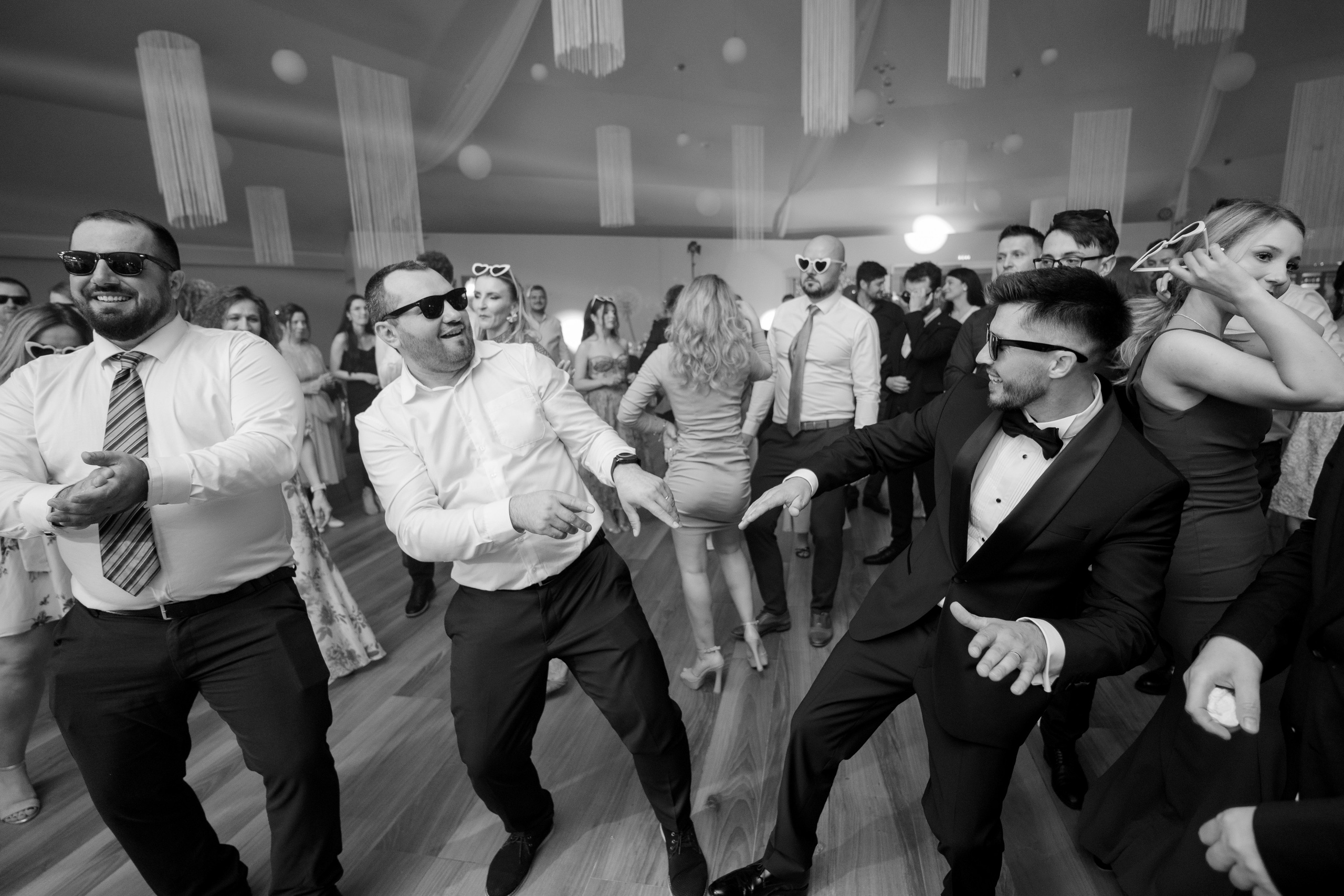 Alina + Gabriel | Liria. Proud Vision Weddings | Wedding Photography & Films — Servicii profesionale Foto Video Nunta Iasi