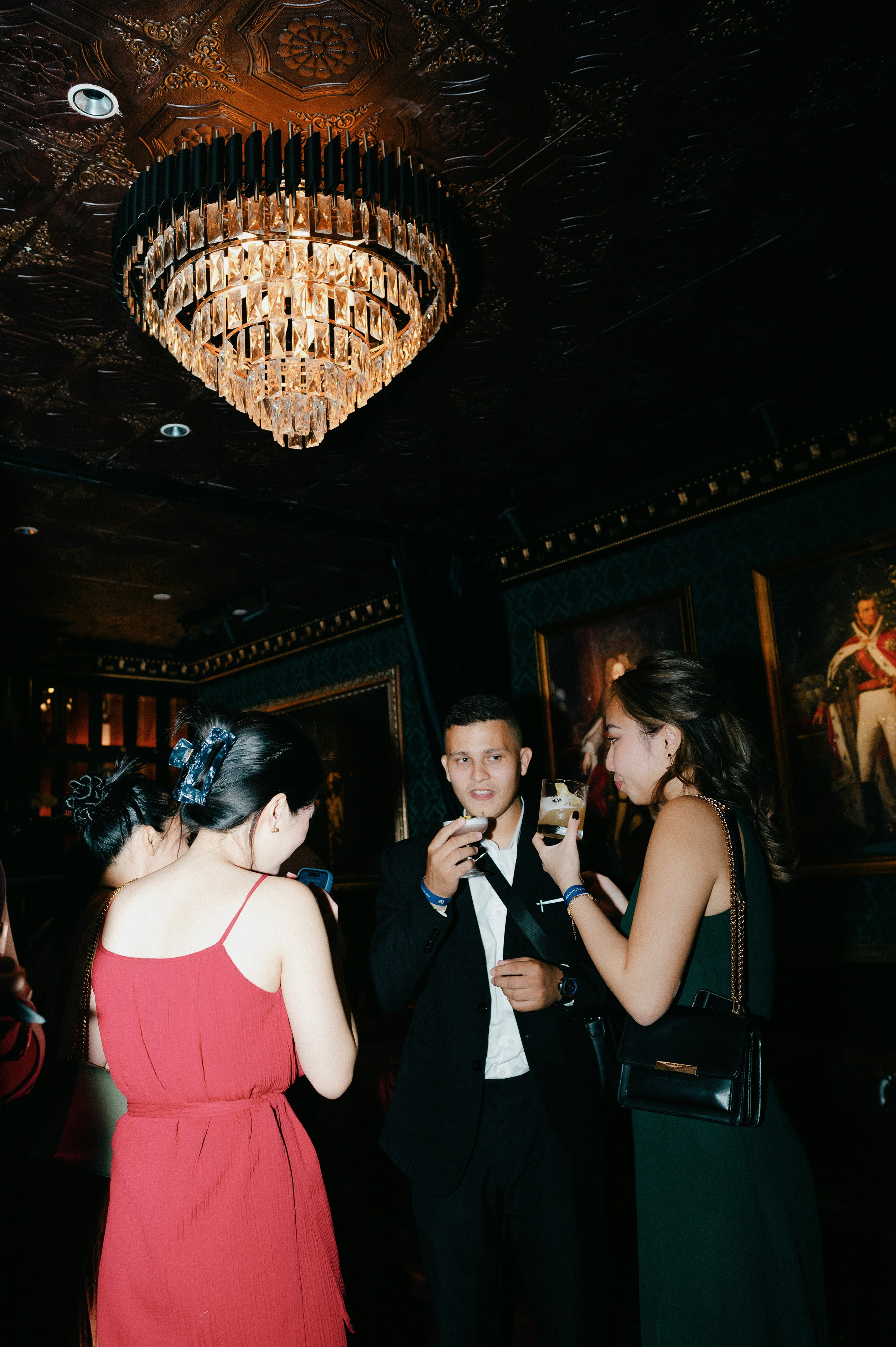 HIEP & TRINH / After wedding. Nhiếp ảnh gia đám cưới hàng đầu tại Thành Phố Hồ Chí Minh