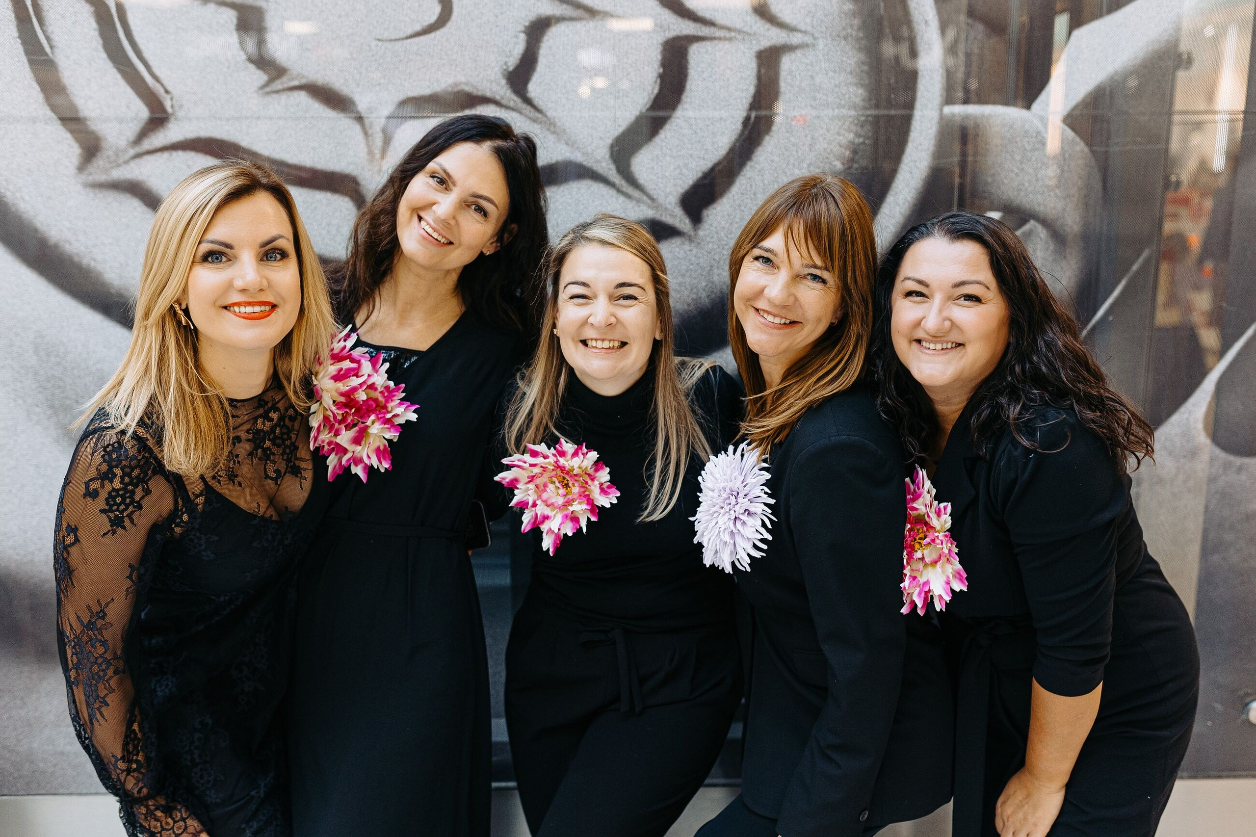 KOMERC PORTRETU FOTOSESIJA UZŅĒMUMA VIDĒ