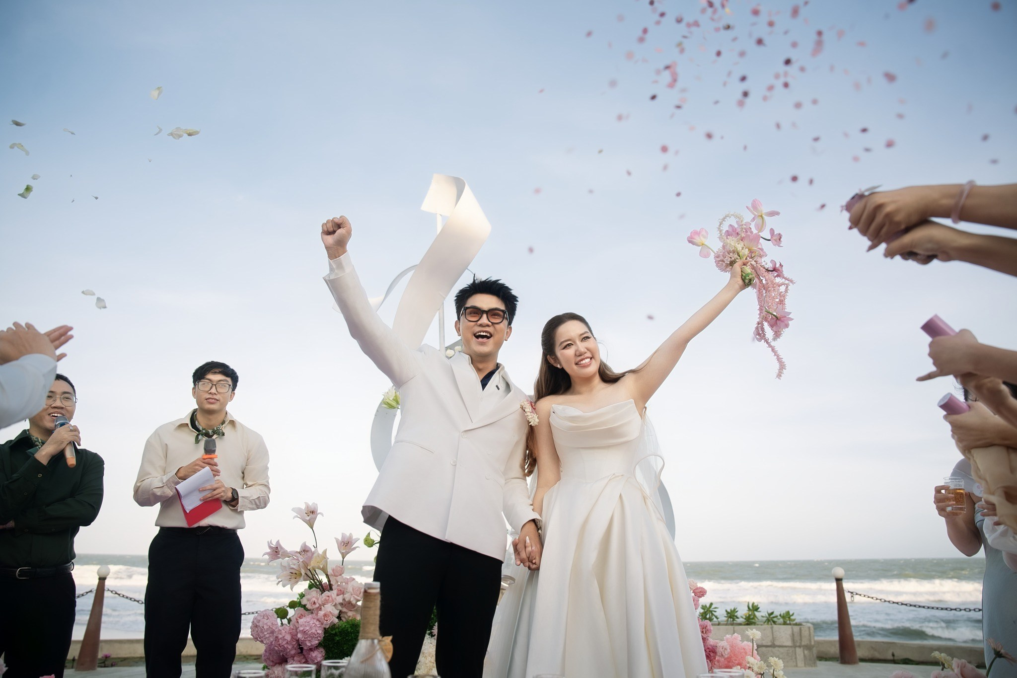 L & V. TheLoveMuseum