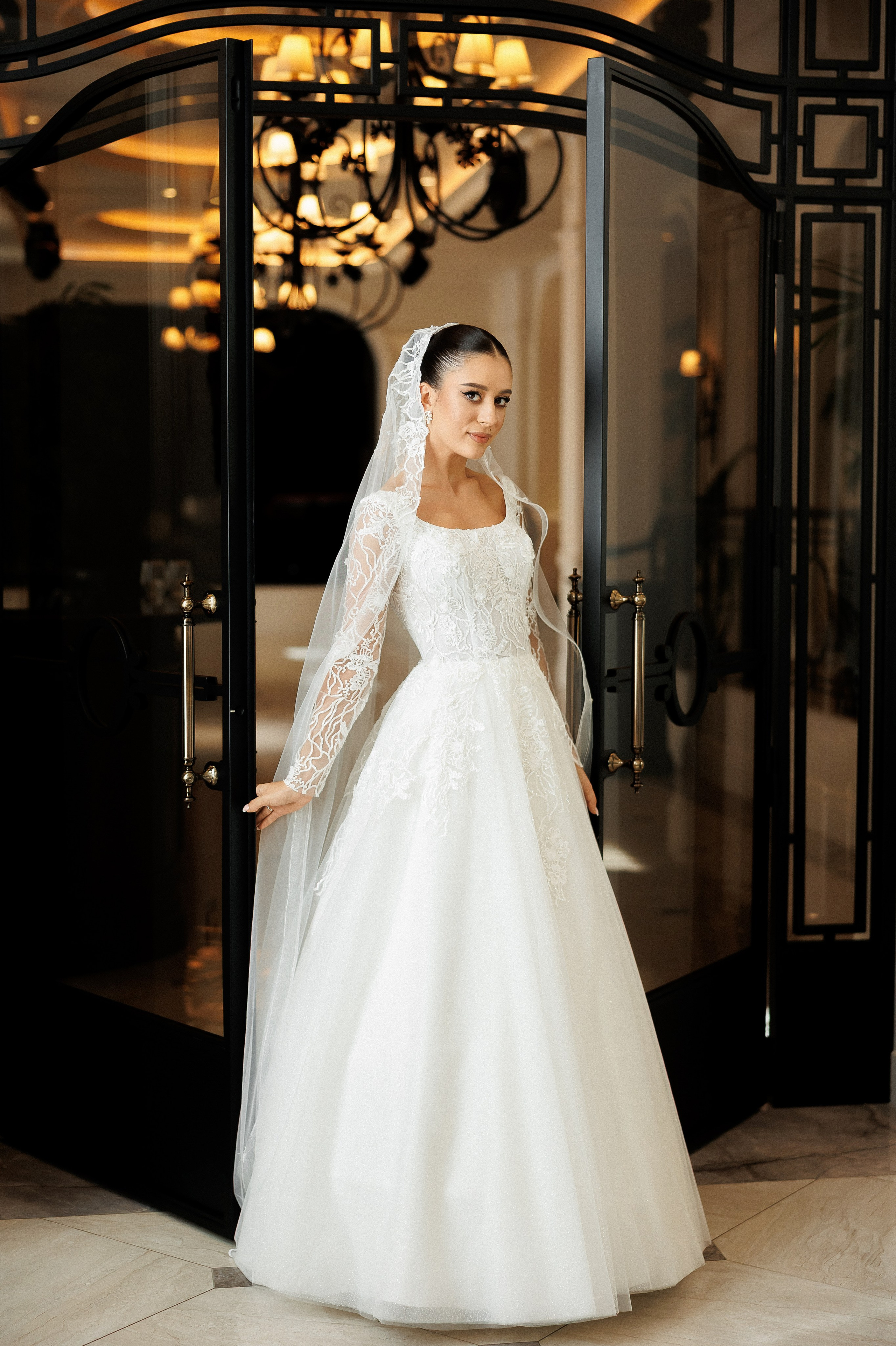 Serghei & Erica — Queen Residence. Servicii Foto și Video 067188353