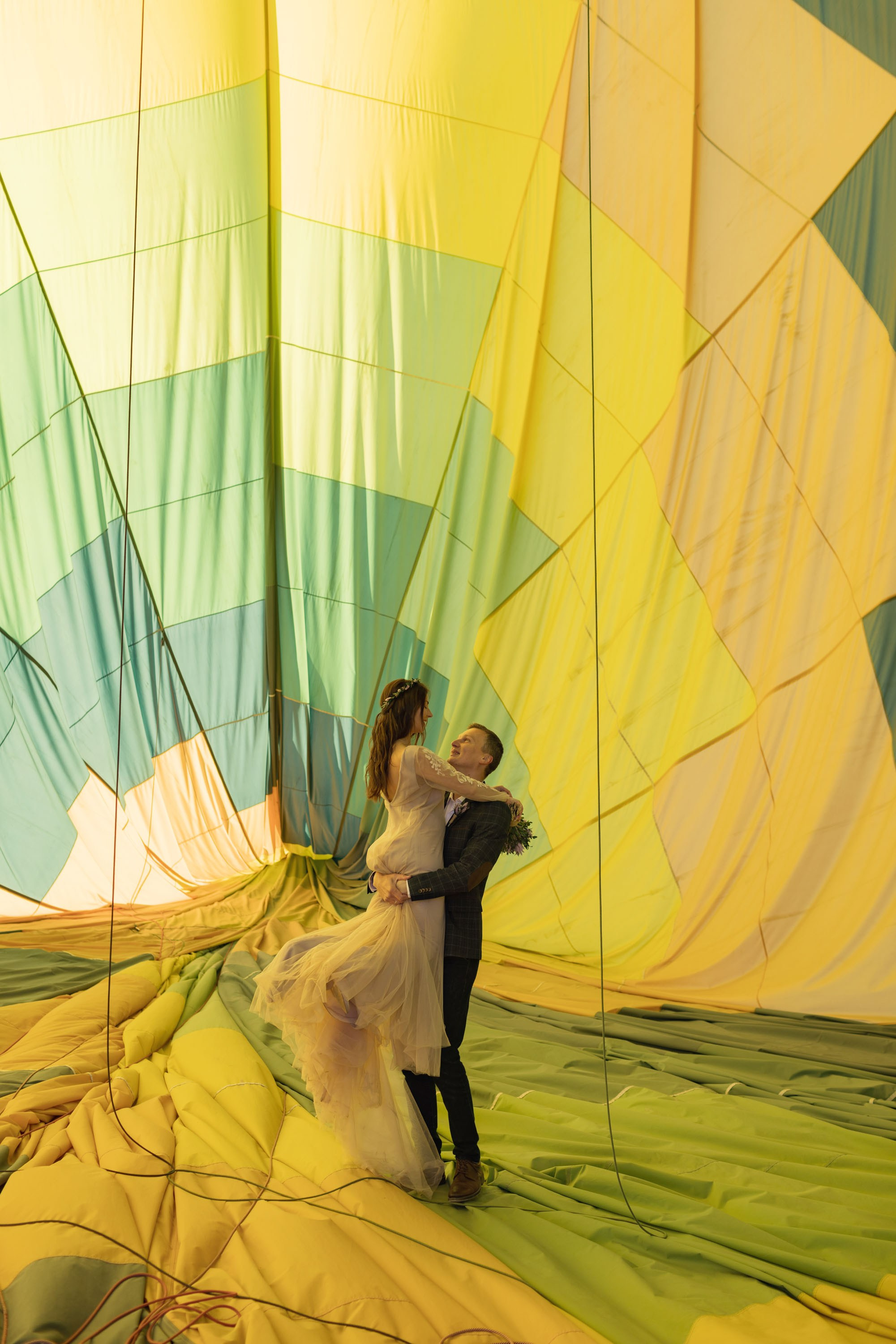 Magical Wedding Photoshoot in Cappadocia: Balloons, Caves, and Valleys. Julia Ganch I Fashion Wedding Photography I Cappadocia Turkey