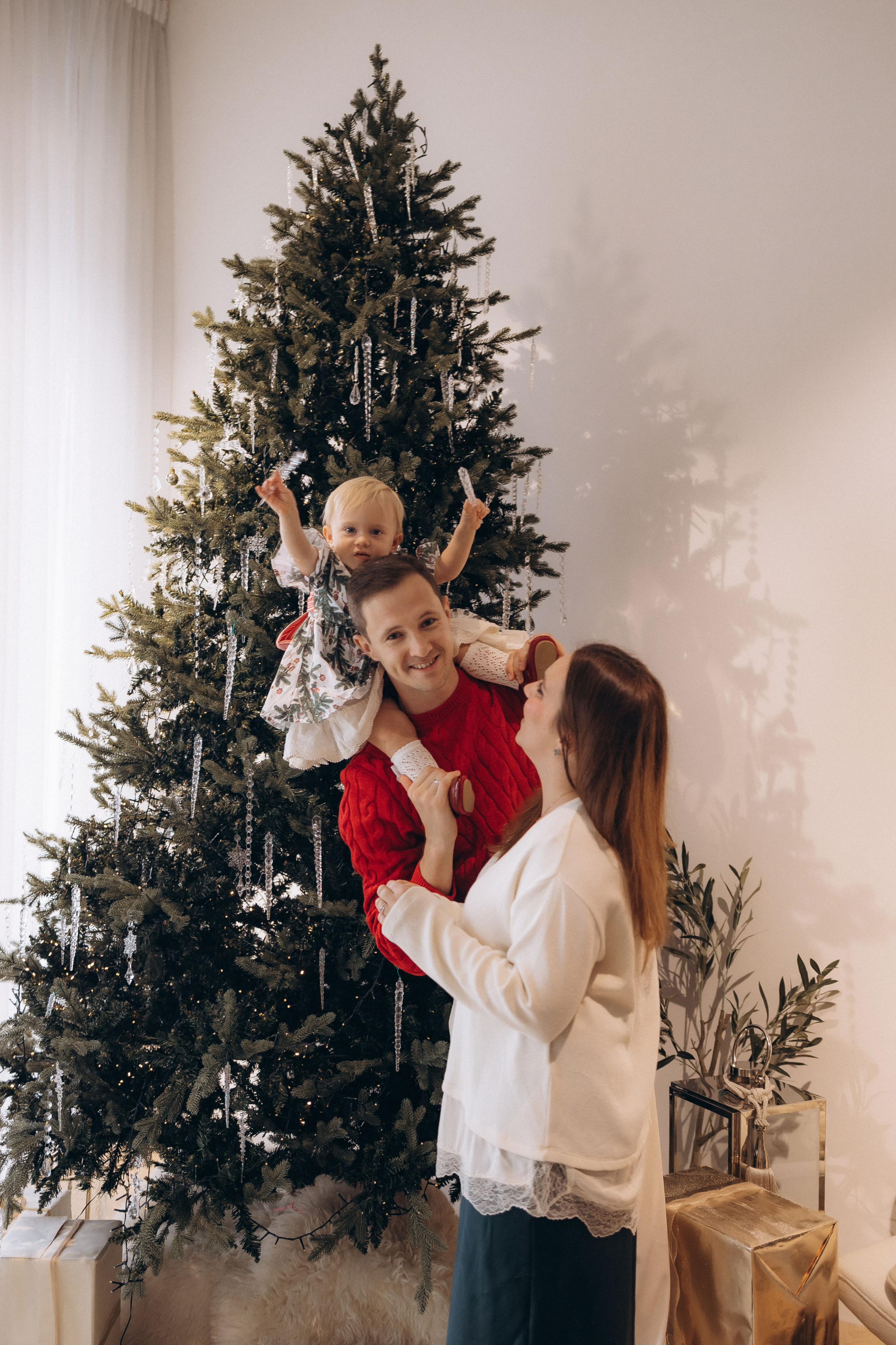 Family Christmas. Фотограф родов, семей и новорожденных малышей в Дубае