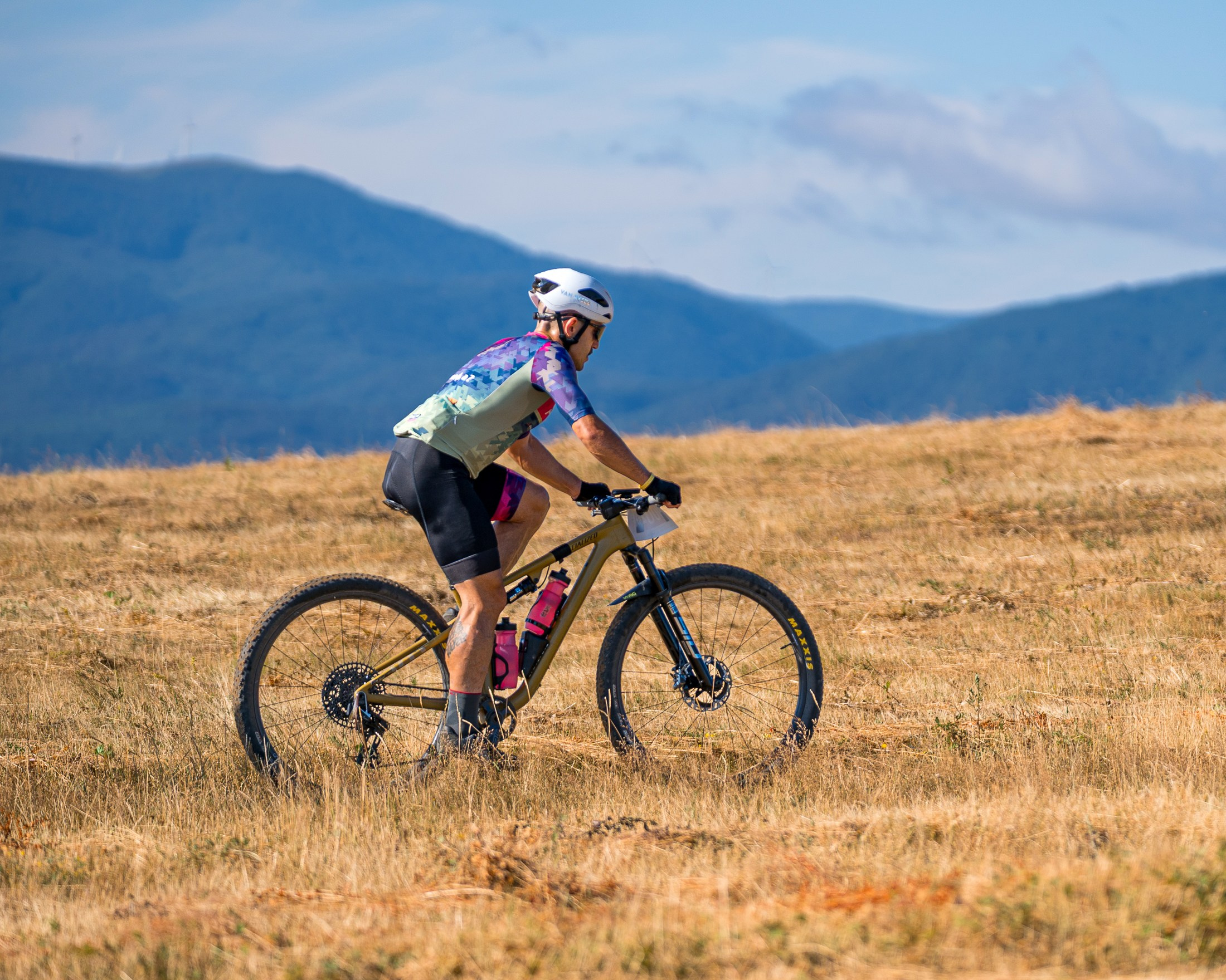 Подбрани кадри от Трявна ултра 2025. Професионален фотограф в Пловдив и областта