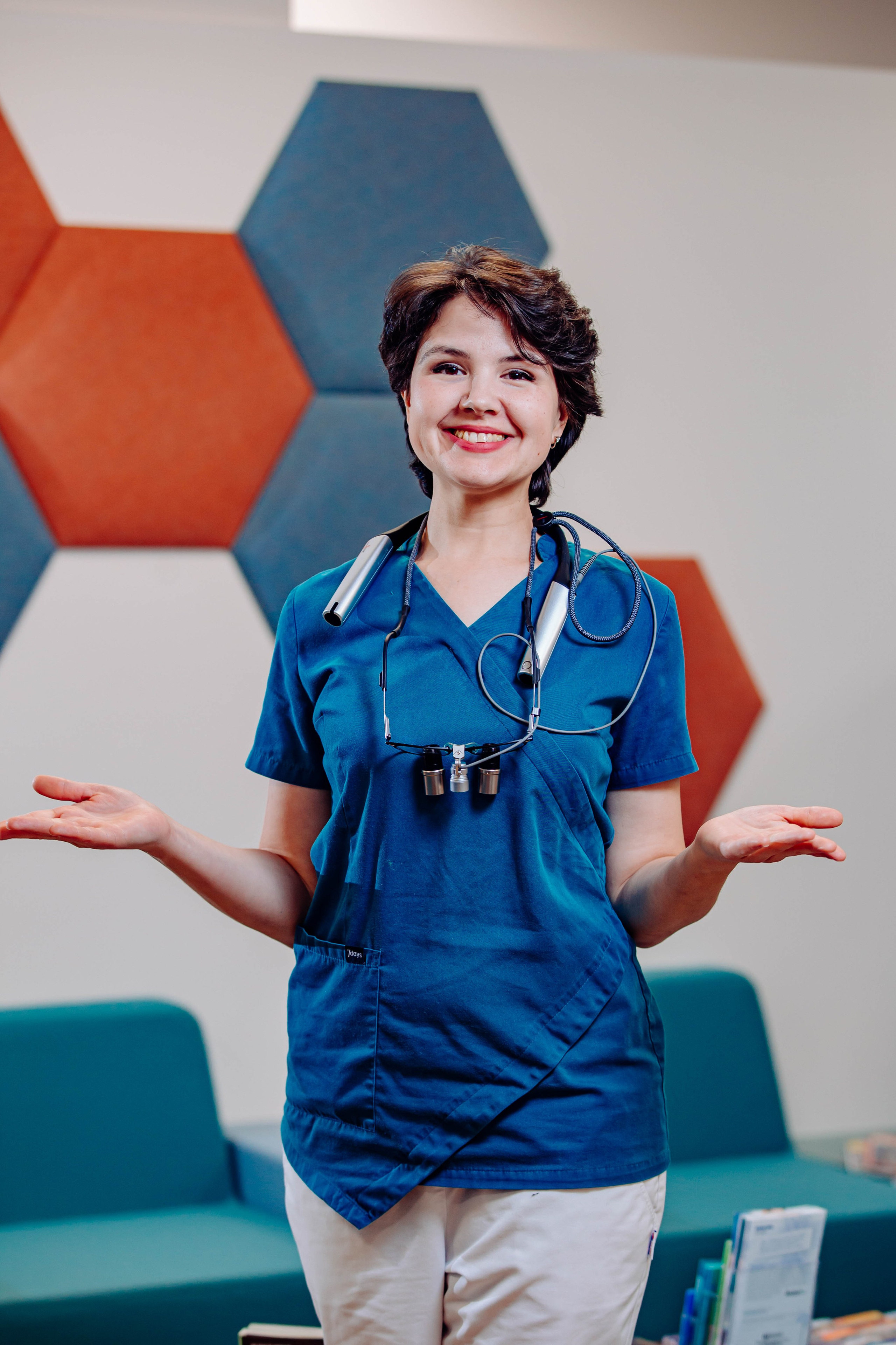 Zahnarztpraxis. Portrait family photographer in Berlin Elena Zakh