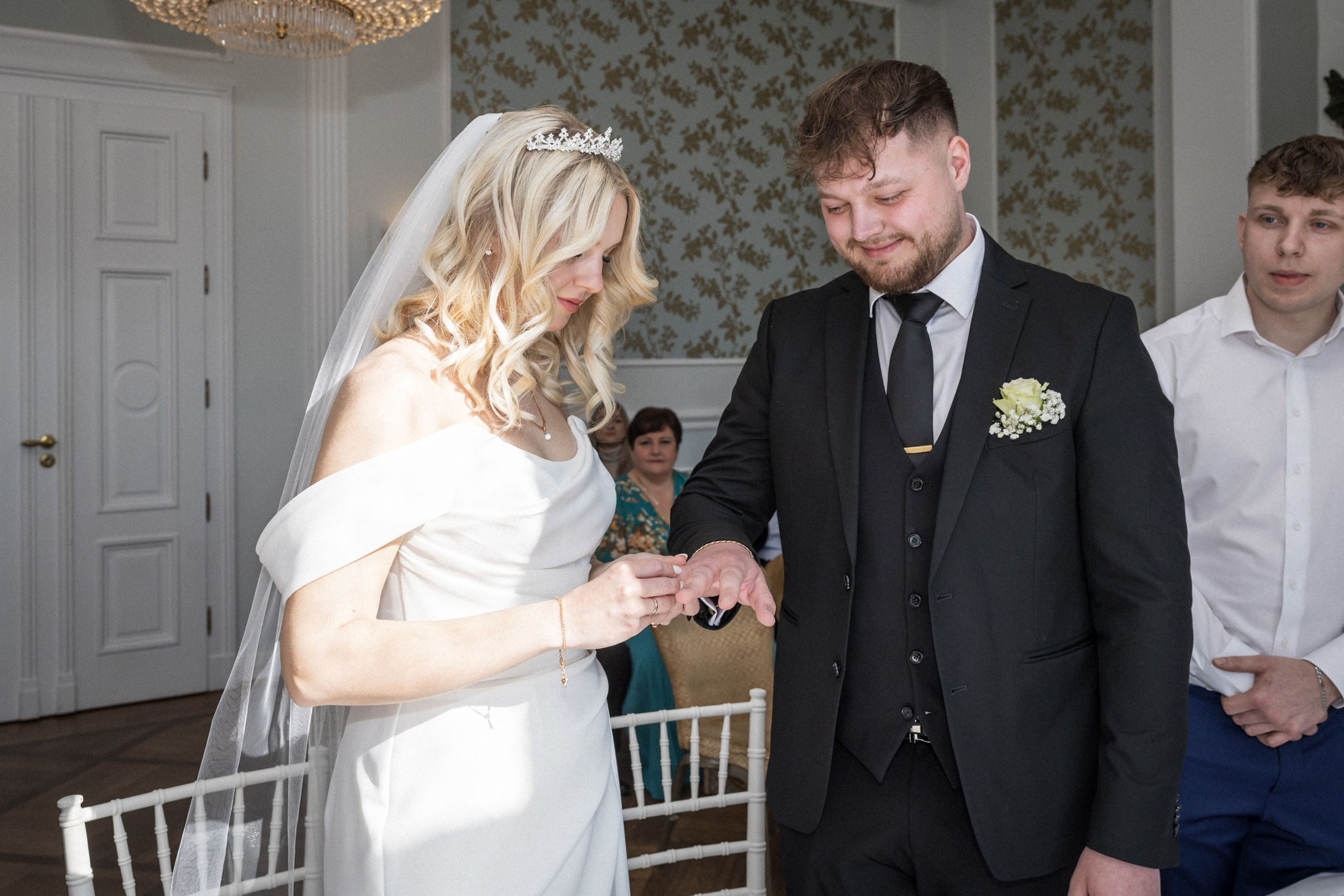 Standesamtliche Trauung Ovelgönne – Natürliche Hochzeitsfotos & Emotionale Reportagen!. Hochzeitsfotografin in Gütersloh | Authentische Hochzeitsreportagen | TK Photographie