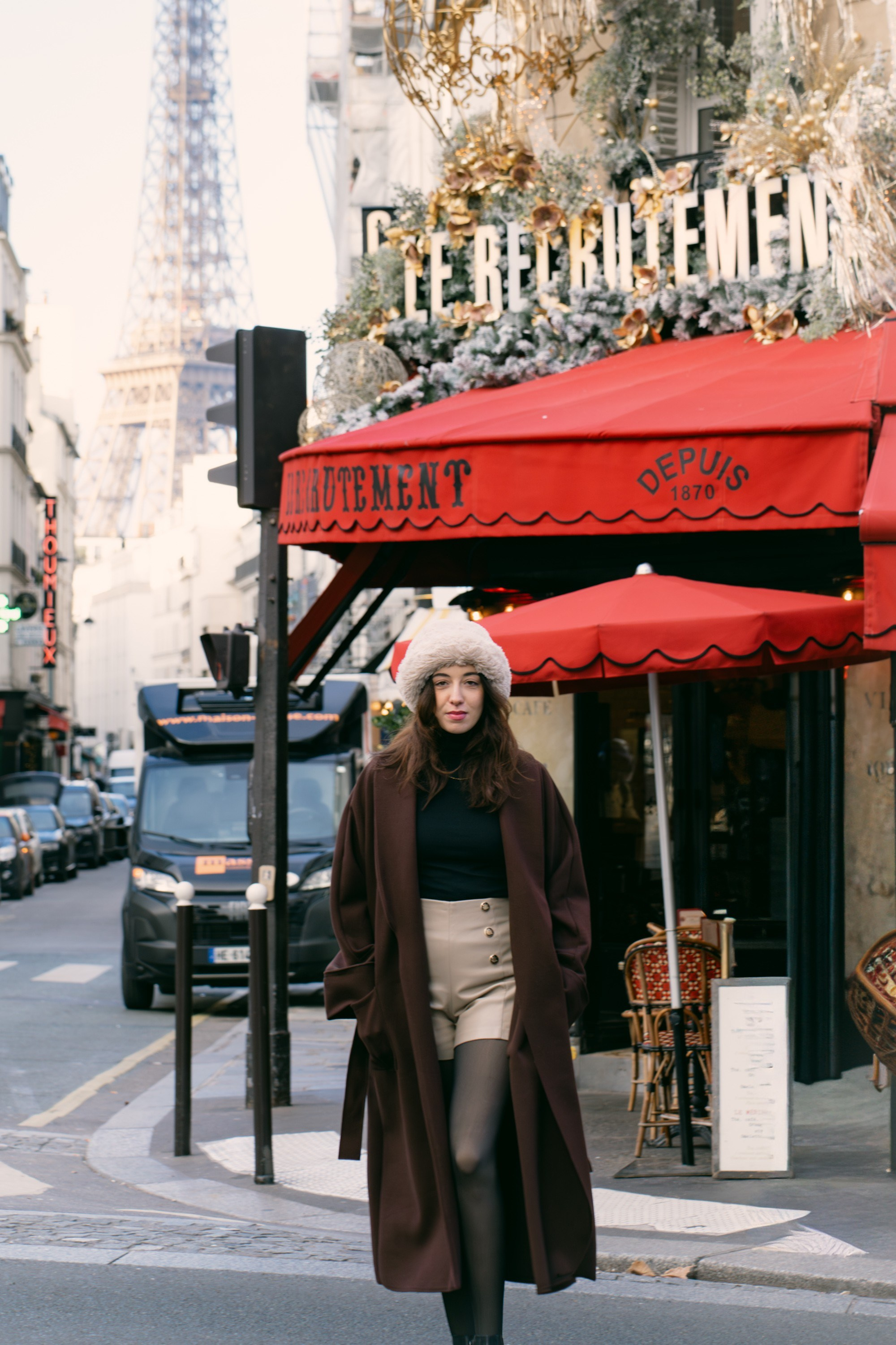 Solo Portrait session: Eiffel Tower. Paris Photographer & Videographer