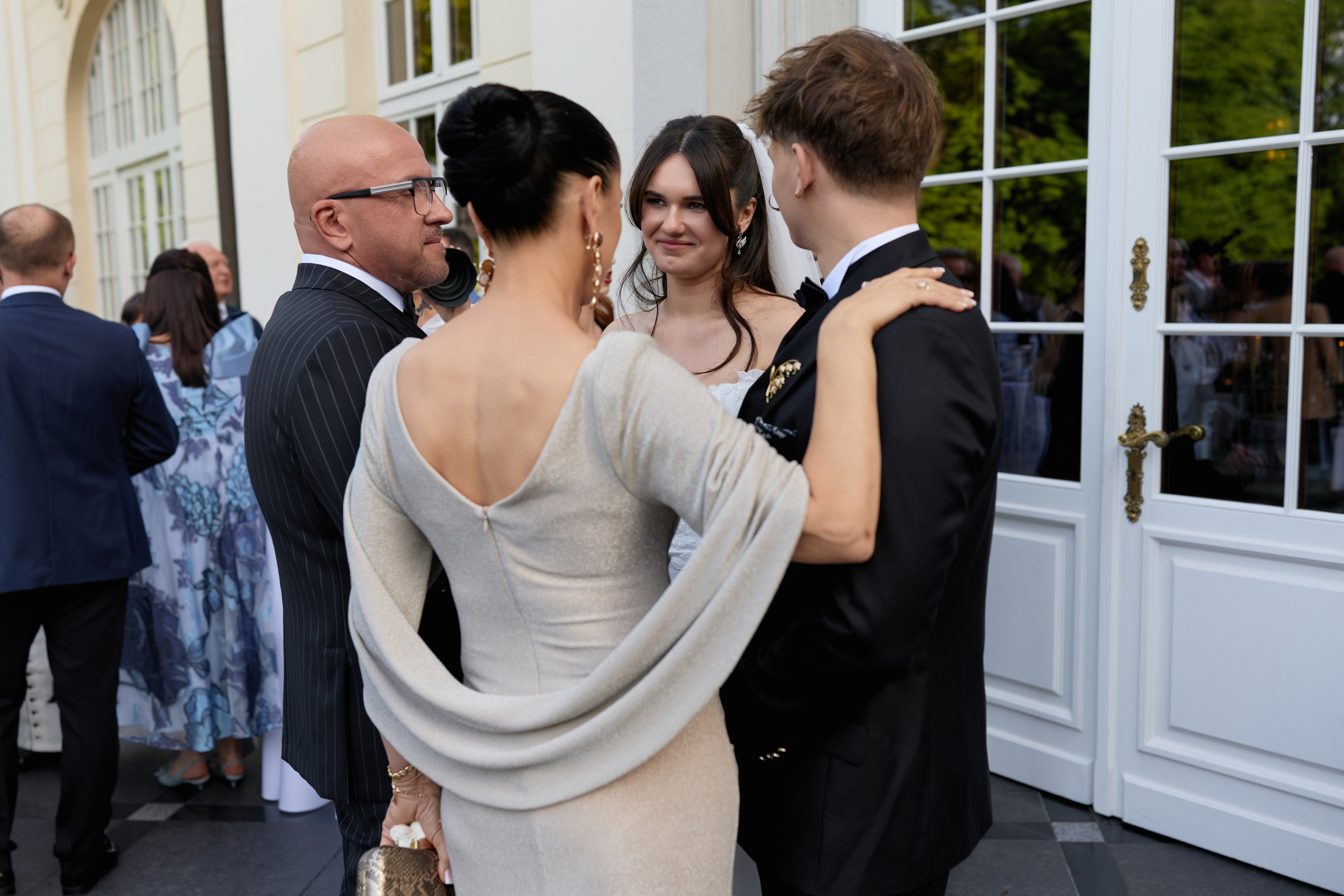Wiktoria & Kacper. Pałac Goetz. Fotograf ślubny i rodzinny w Krakowie Yana Klymova