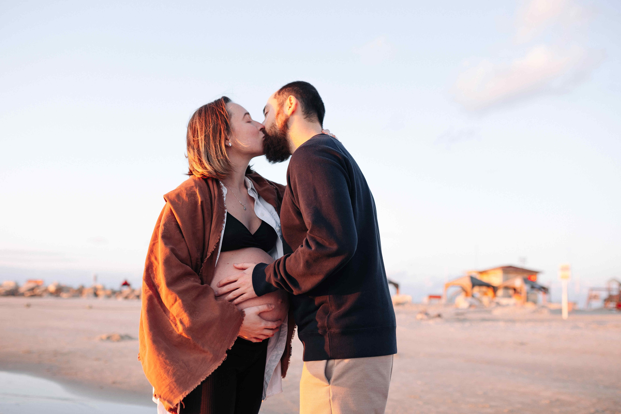 WINTER, PREGNANCY PHOTOSESSION (TEL AVIV). PHOTOGRAPHER IN ISRAEL