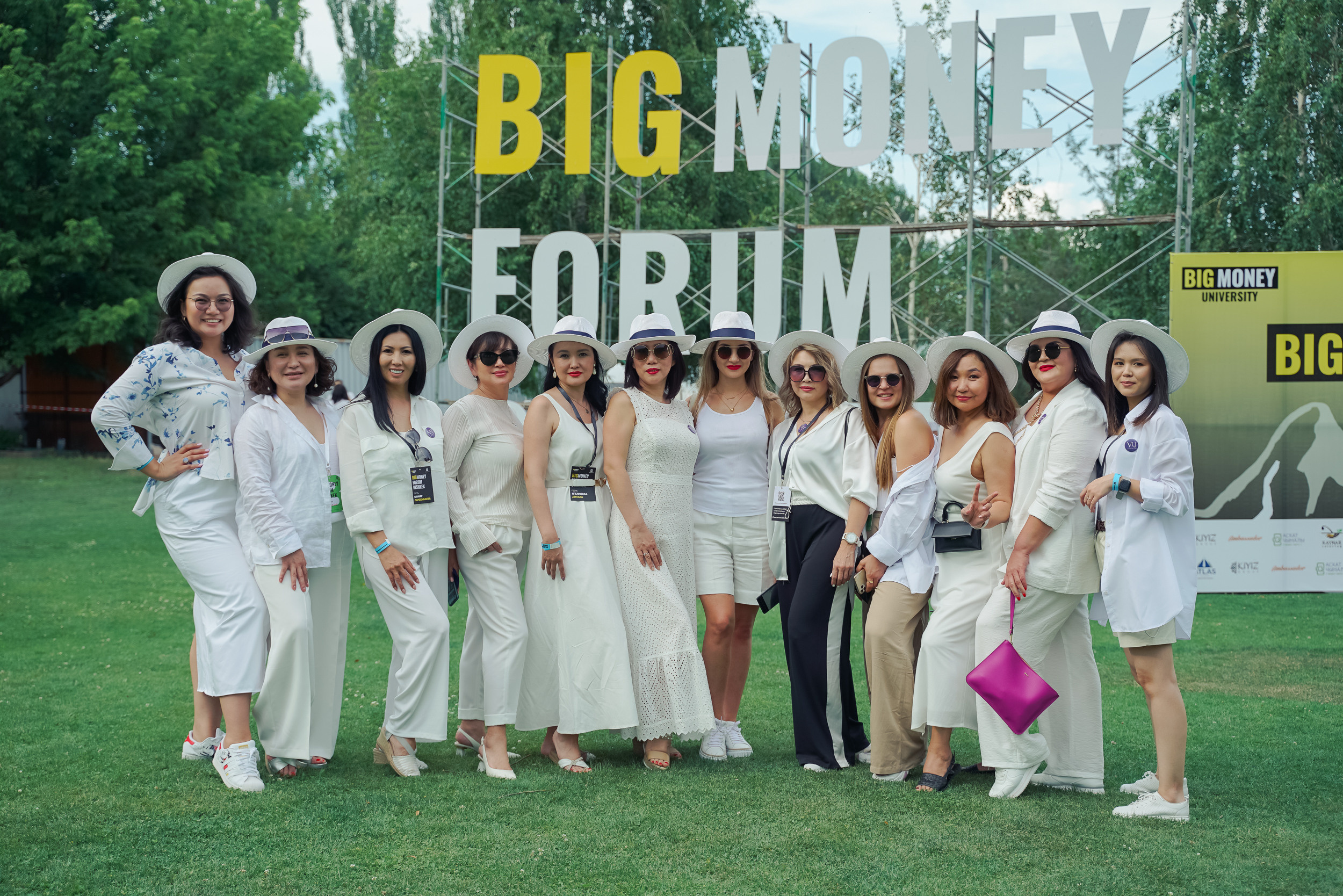 Business forum. Toktonaliev.com.kg, Семейный и детский фотограф в Бишкеке