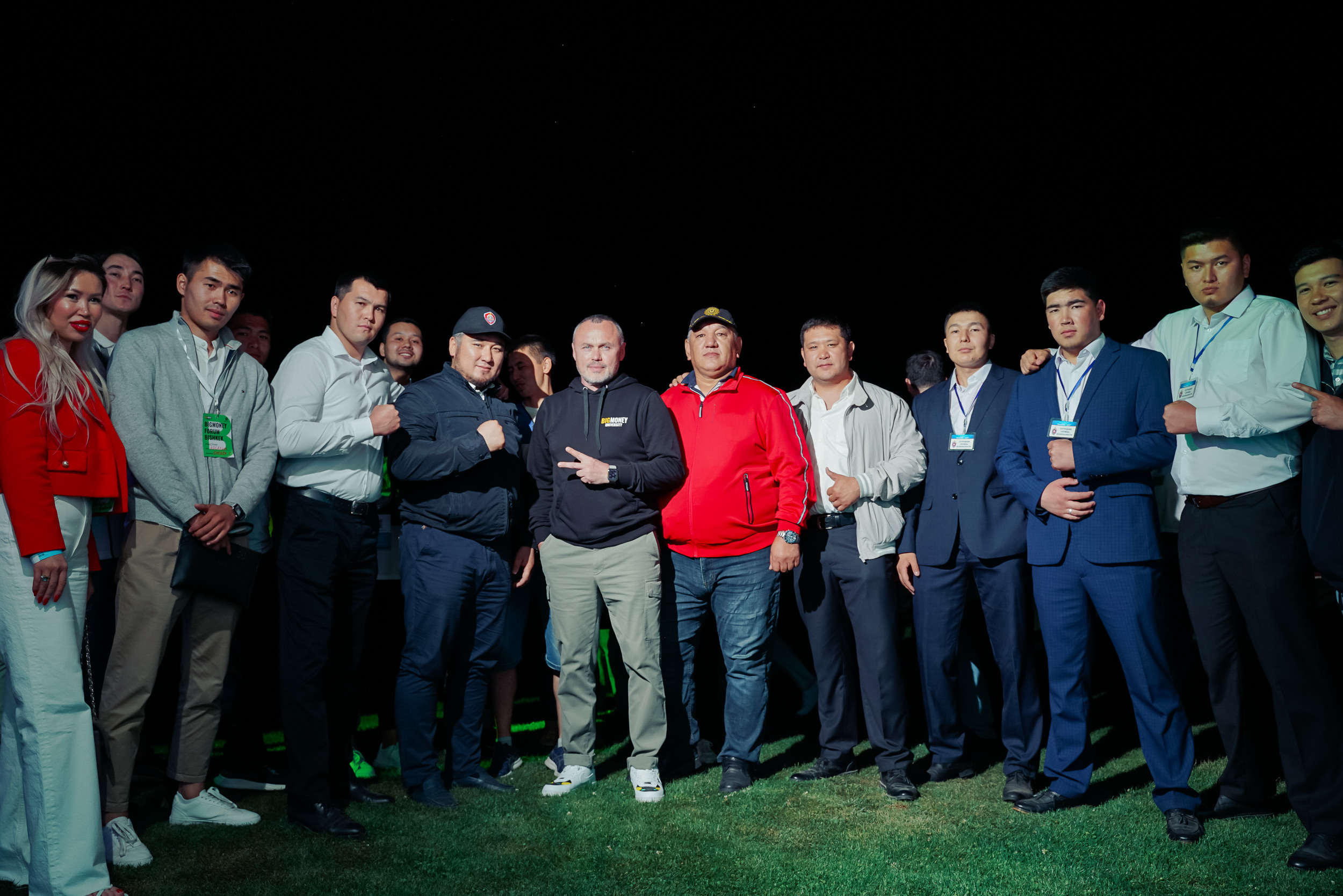 Business forum. Toktonaliev.com.kg, Семейный и детский фотограф в Бишкеке