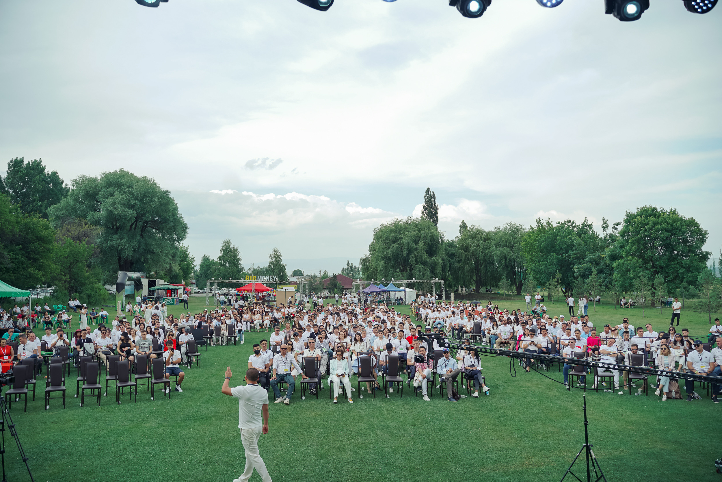 Business forum. Toktonaliev.com.kg, Семейный и детский фотограф в Бишкеке