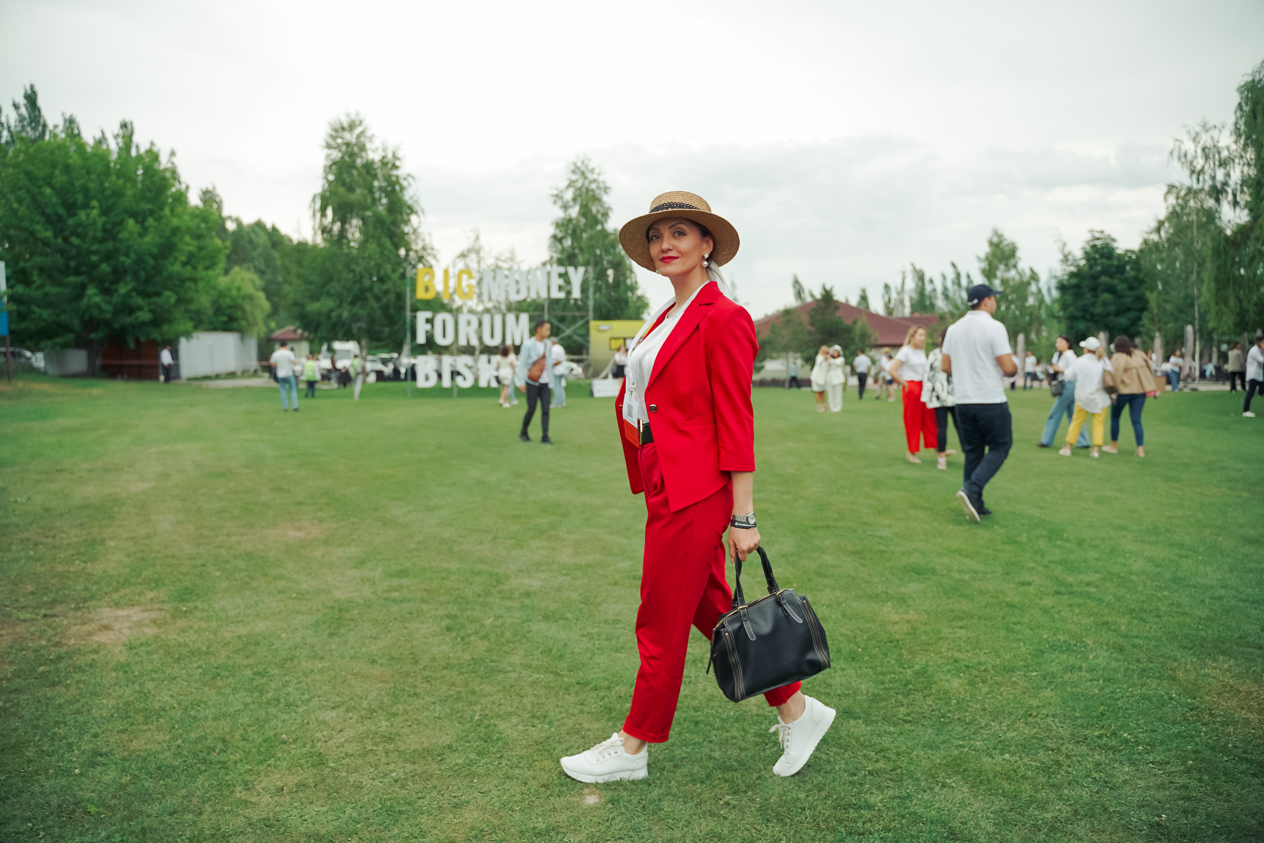 Business forum. Toktonaliev.com.kg, Семейный и детский фотограф в Бишкеке