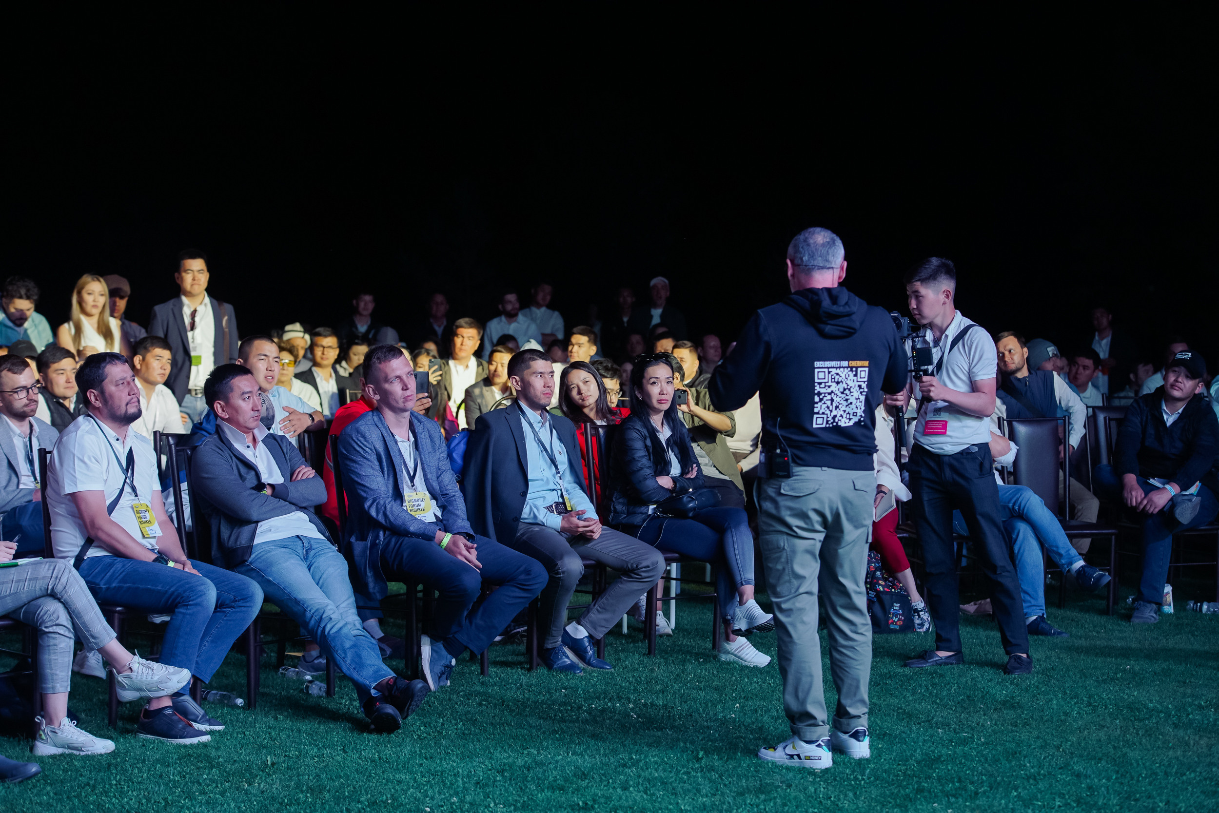 Business forum. Toktonaliev.com.kg, Семейный и детский фотограф в Бишкеке