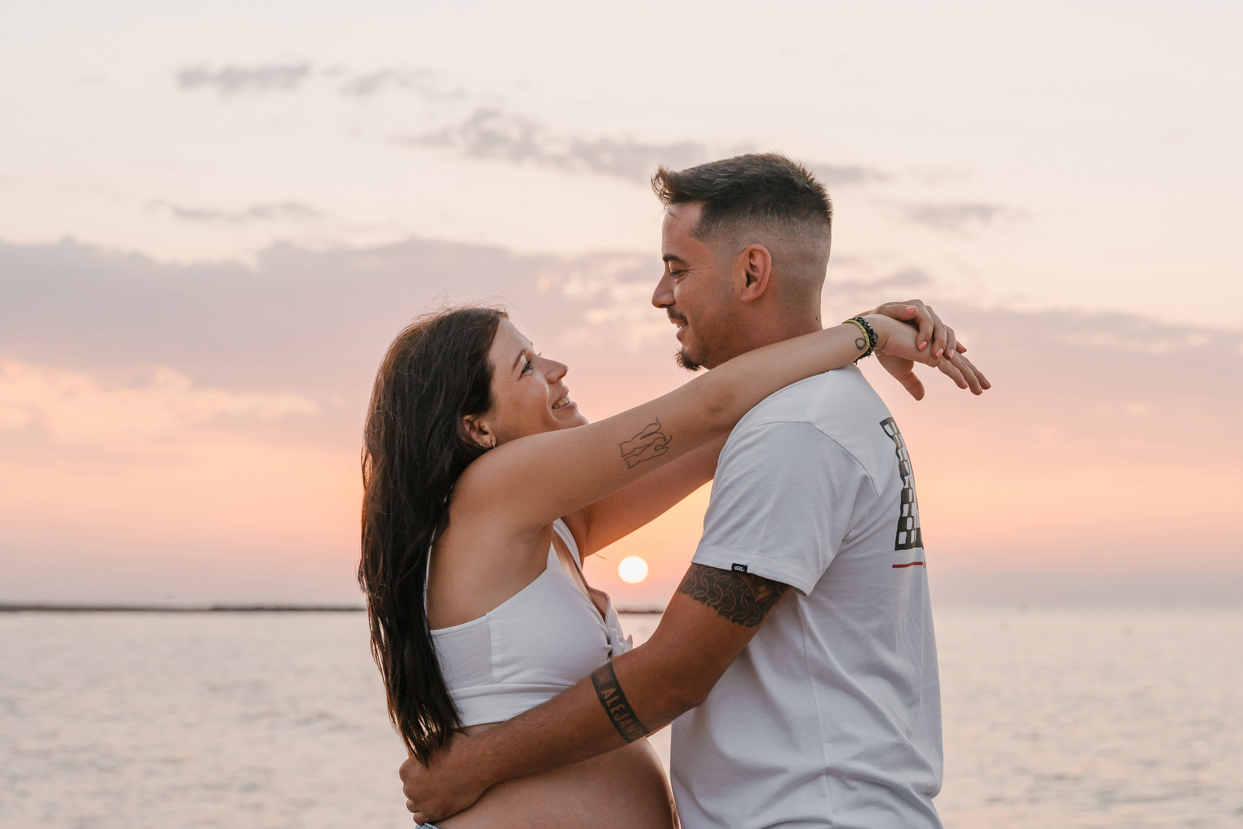 Gabriela y Jorge. Fotógrafa de bodas y familias en España, Valencia: Nadia ProFoto
