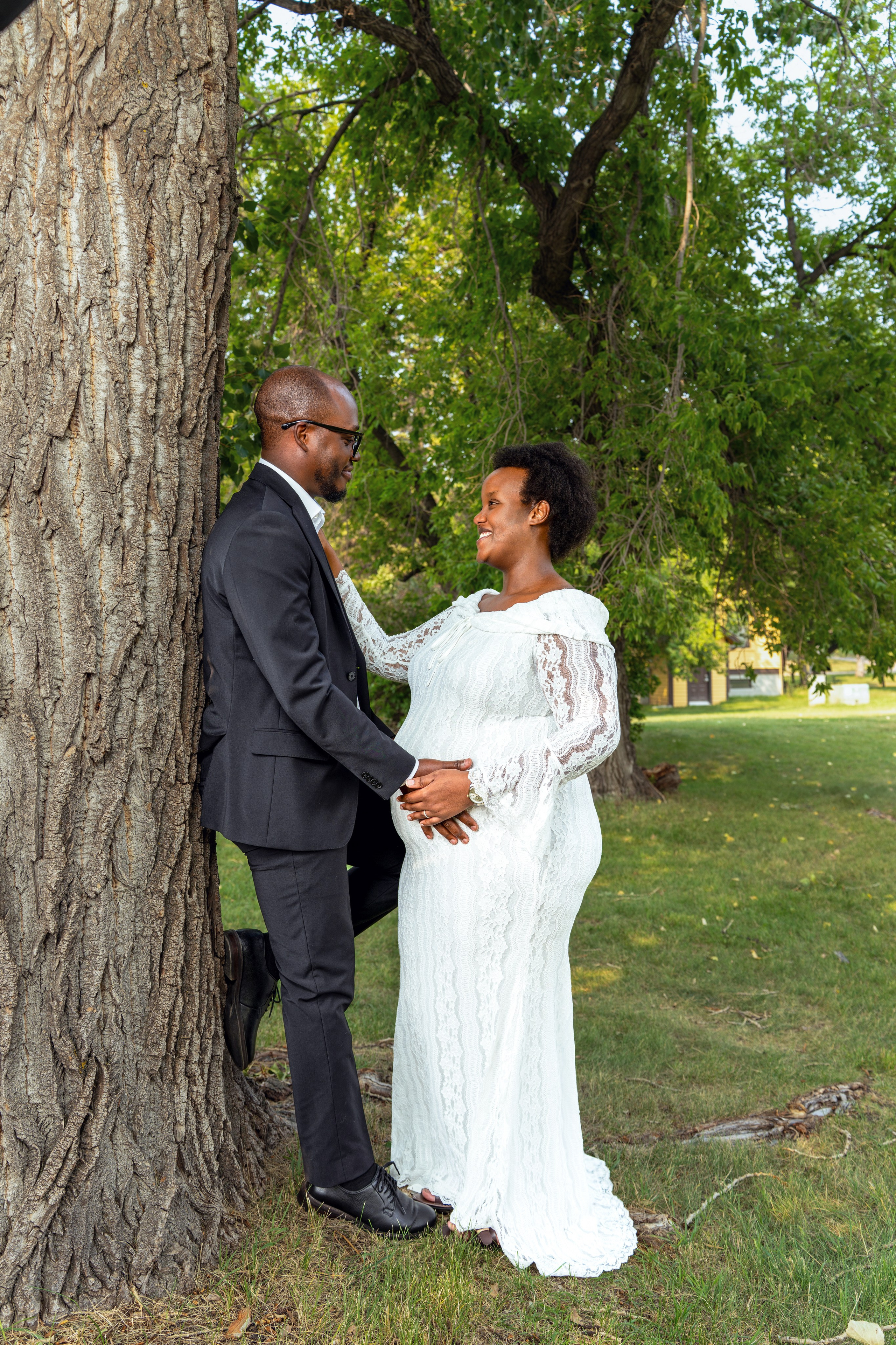 Grâce’s Maternity Session. Engagement, Wedding & Family Photographer in Calgary | allo Photography